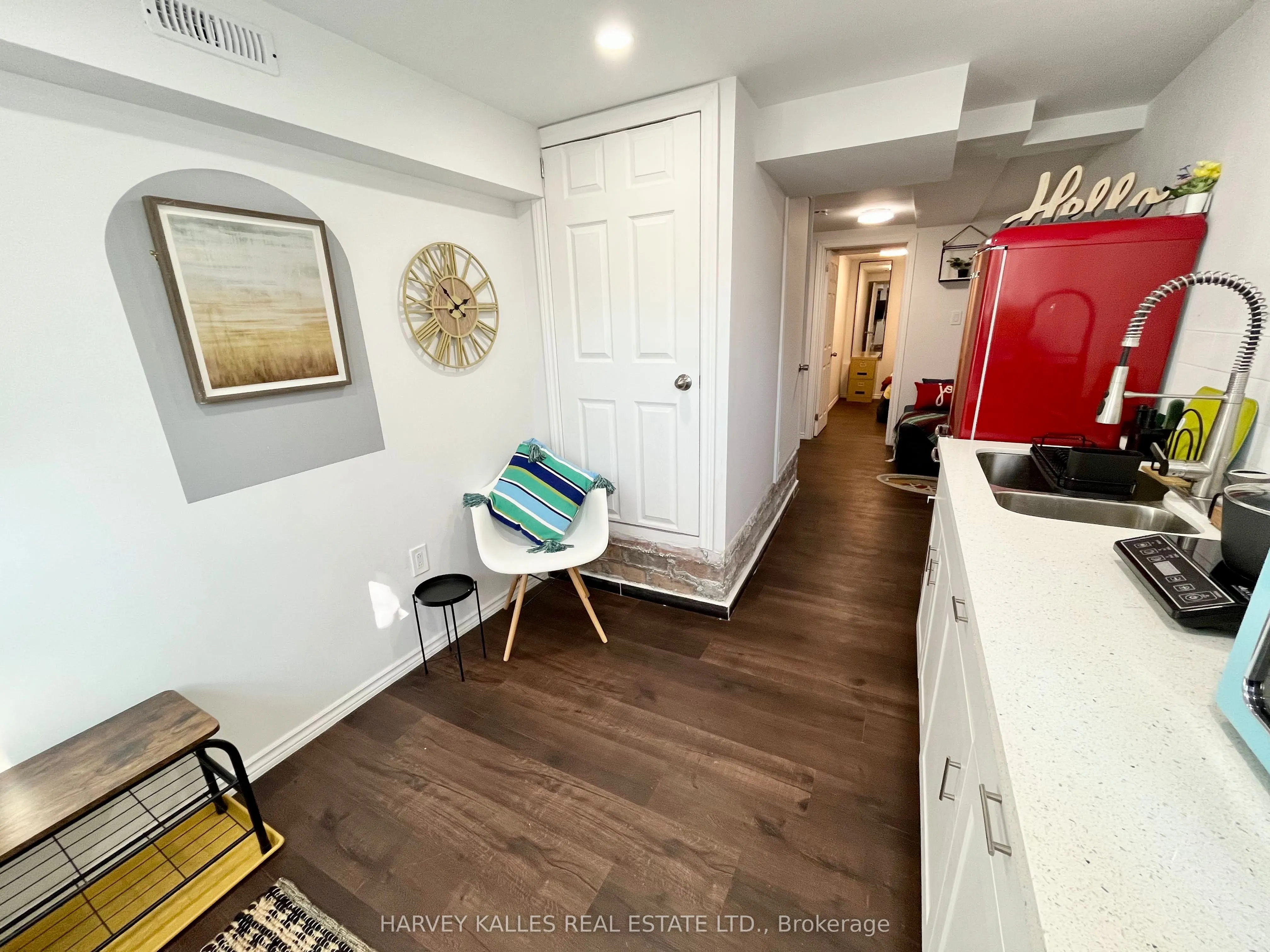 26 Leyton Avenue, #Lower