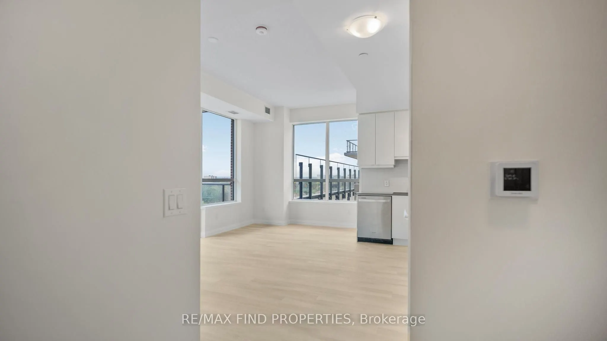 3260 Sheppard Avenue E, #1002