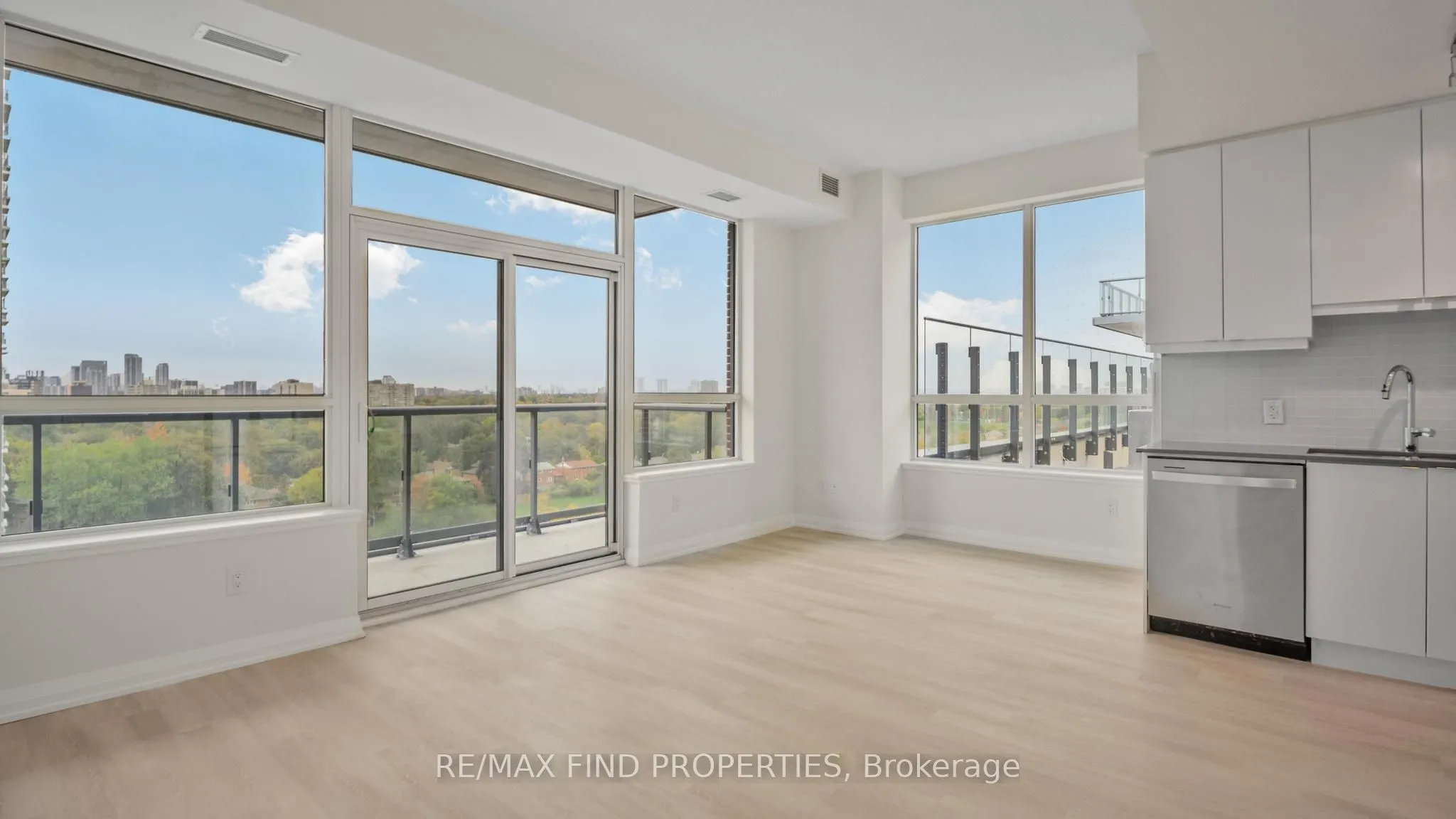 3260 Sheppard Avenue E, #1002