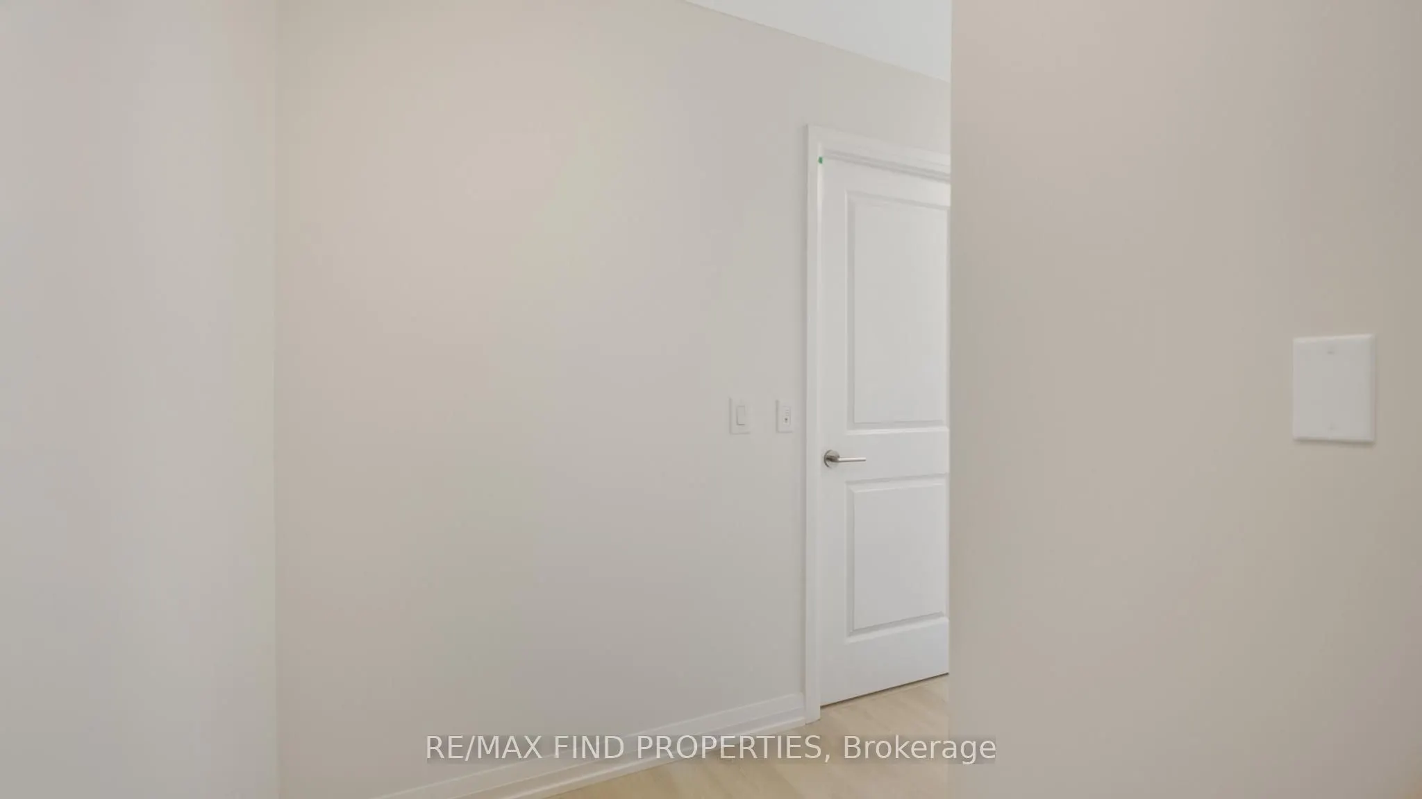 3260 Sheppard Avenue E, #1002