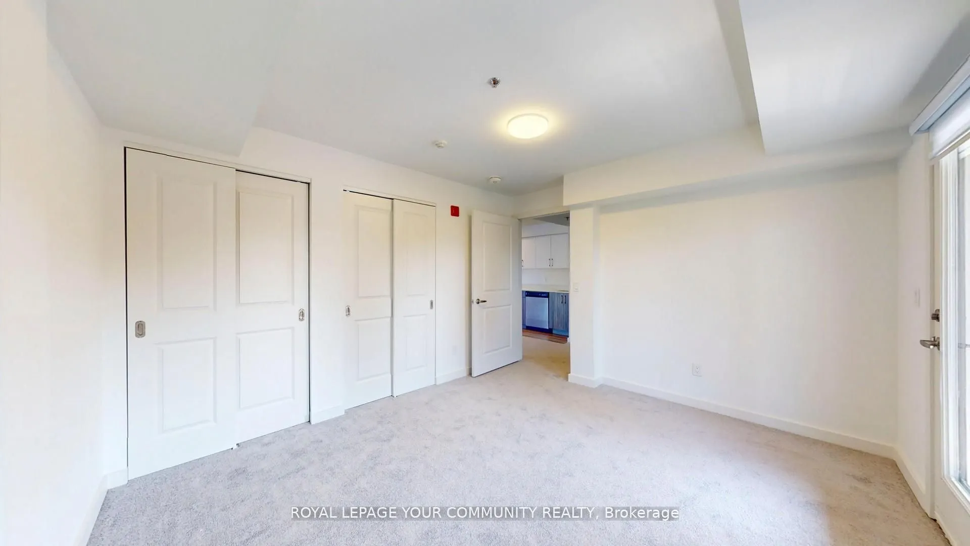 45 Connaught Avenue, #301