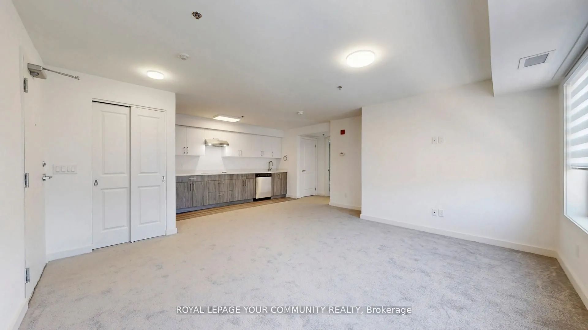 45 Connaught Avenue, #301