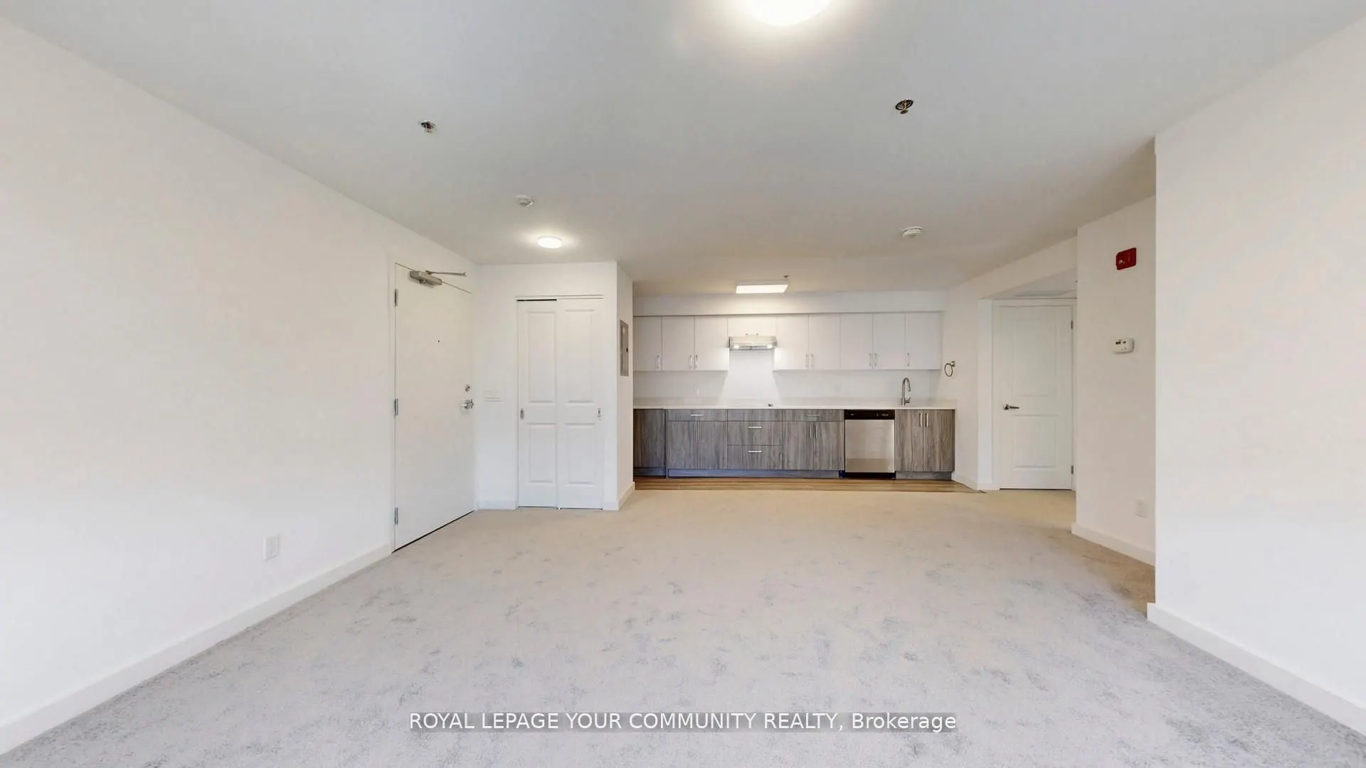 45 Connaught Avenue, #301
