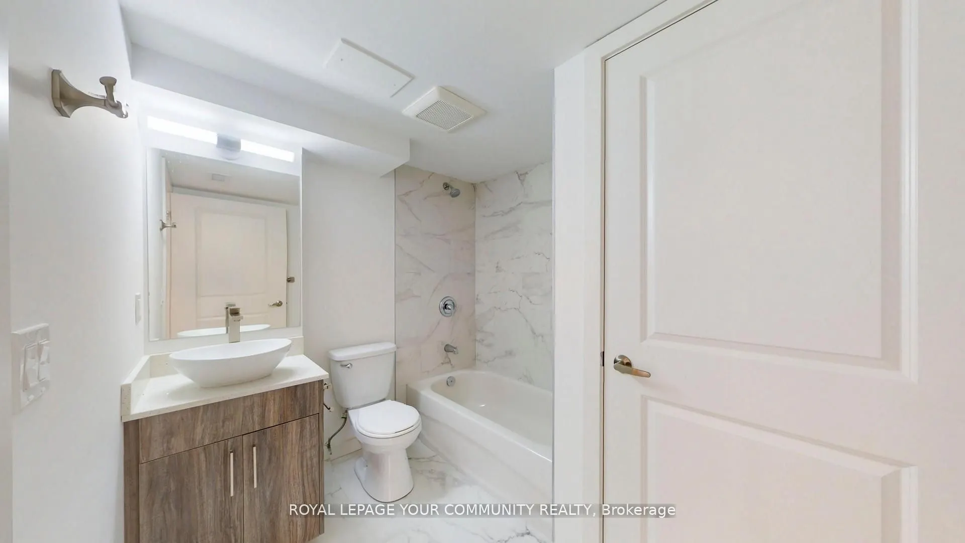 45 Connaught Avenue, #301