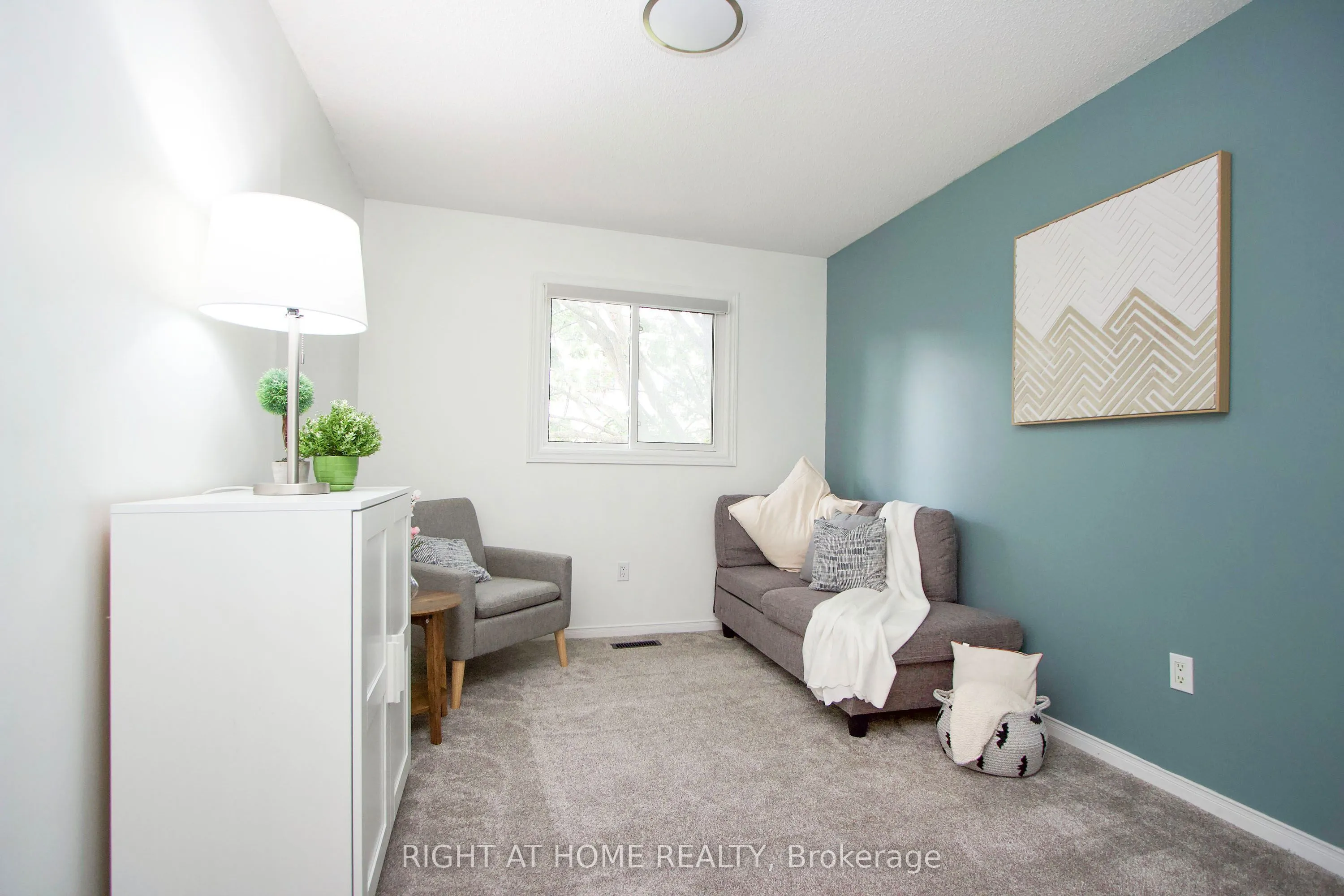 10 Bassett Boulevard, #204