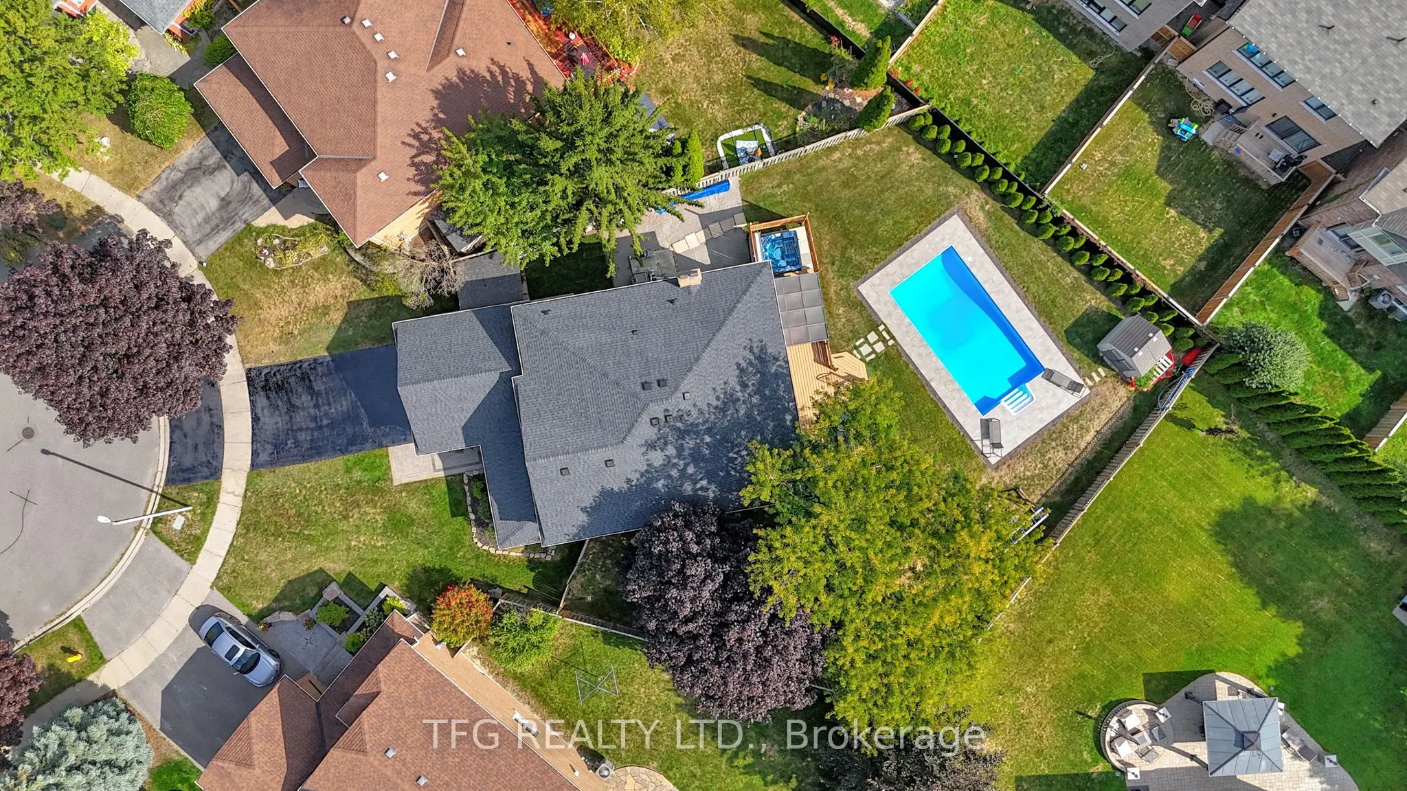32 Falstaff Crescent