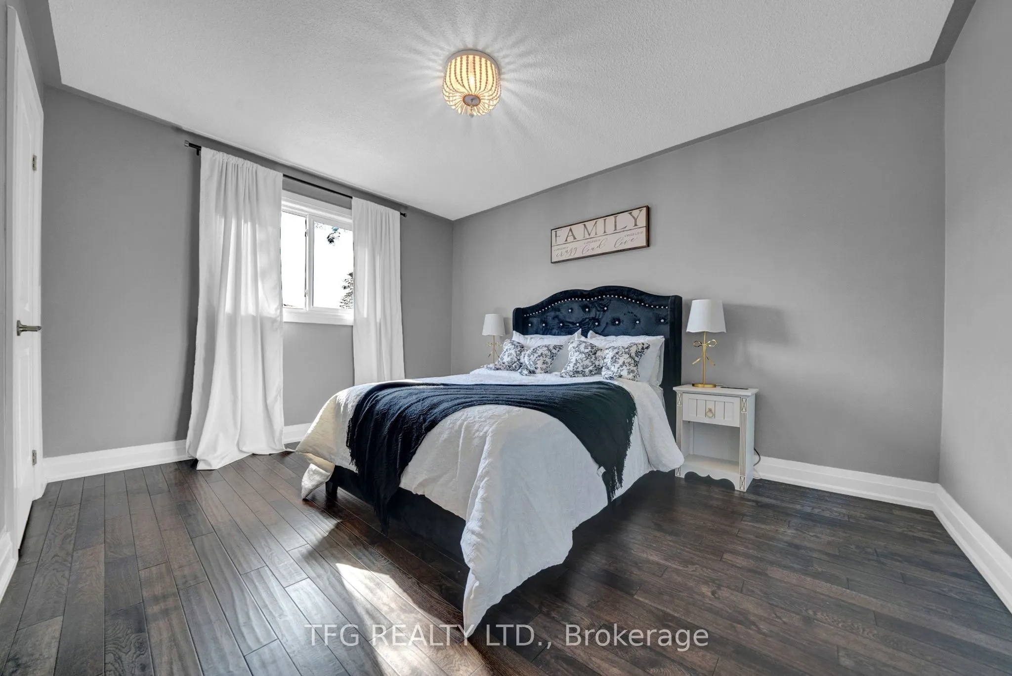 32 Falstaff Crescent