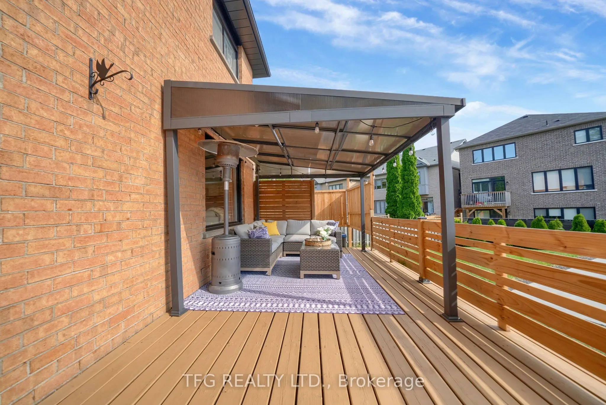 32 Falstaff Crescent