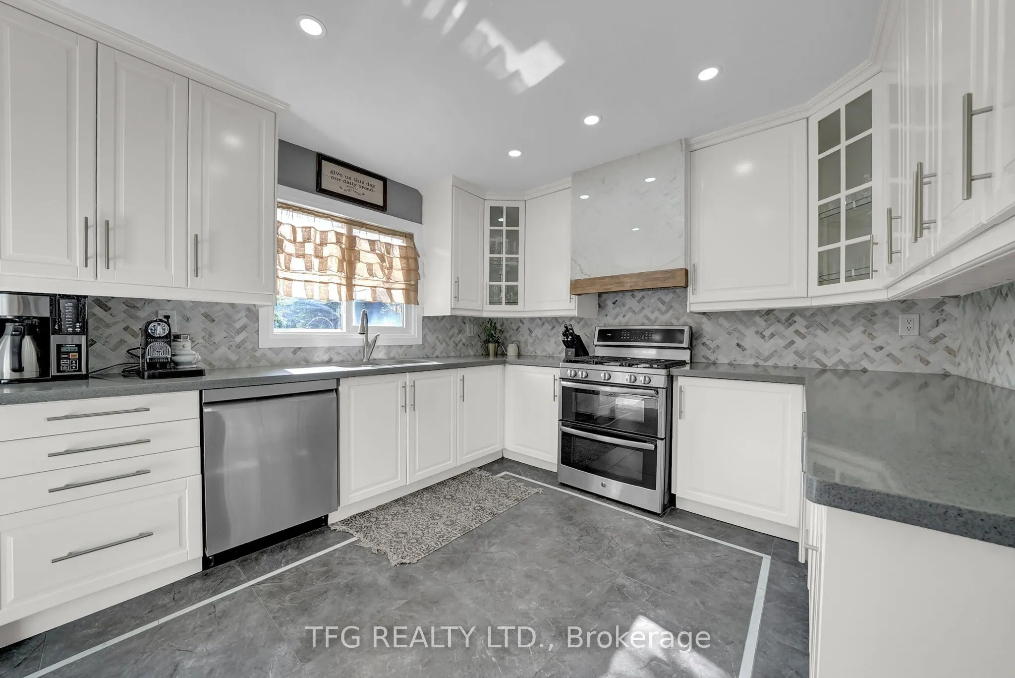 32 Falstaff Crescent