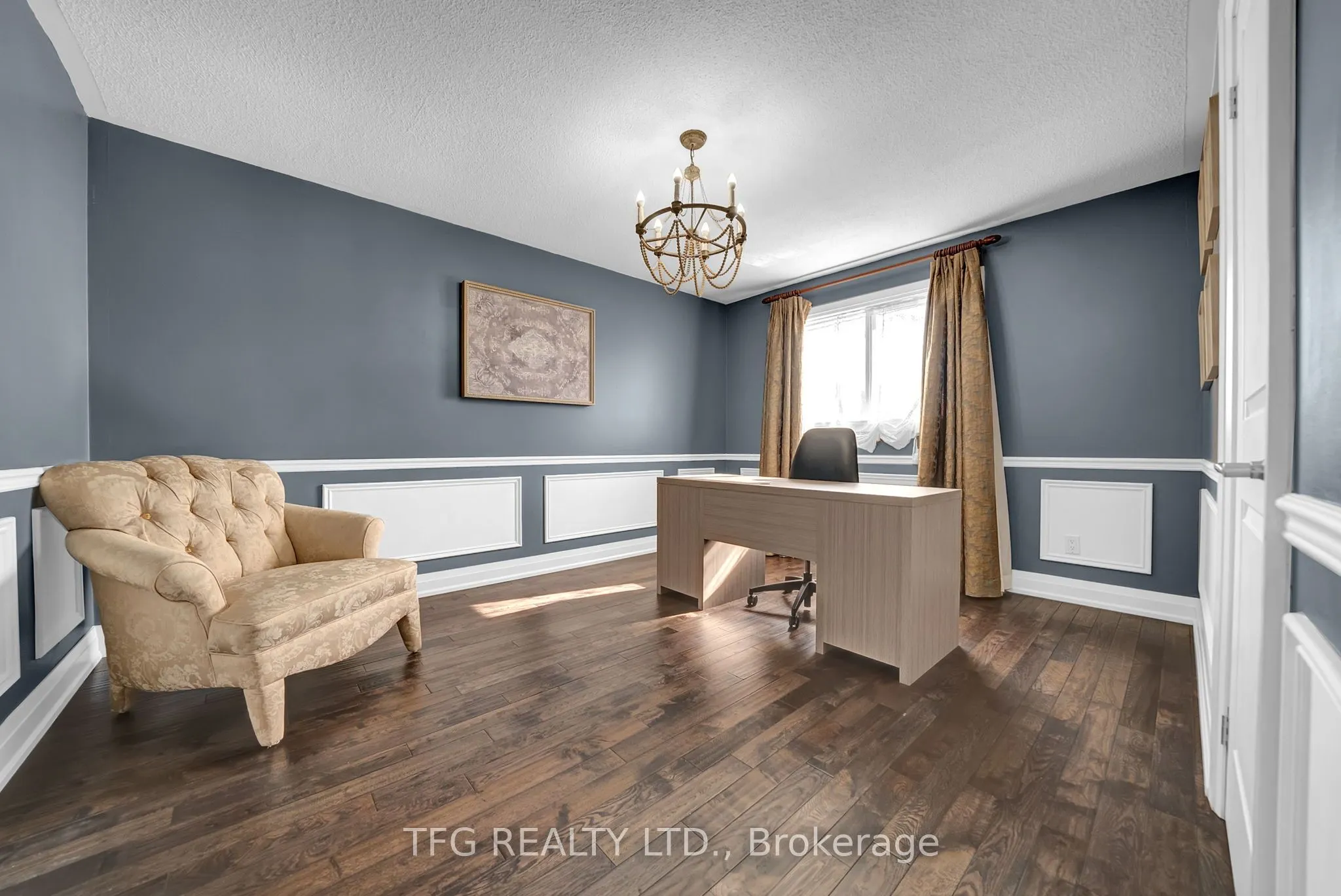 32 Falstaff Crescent