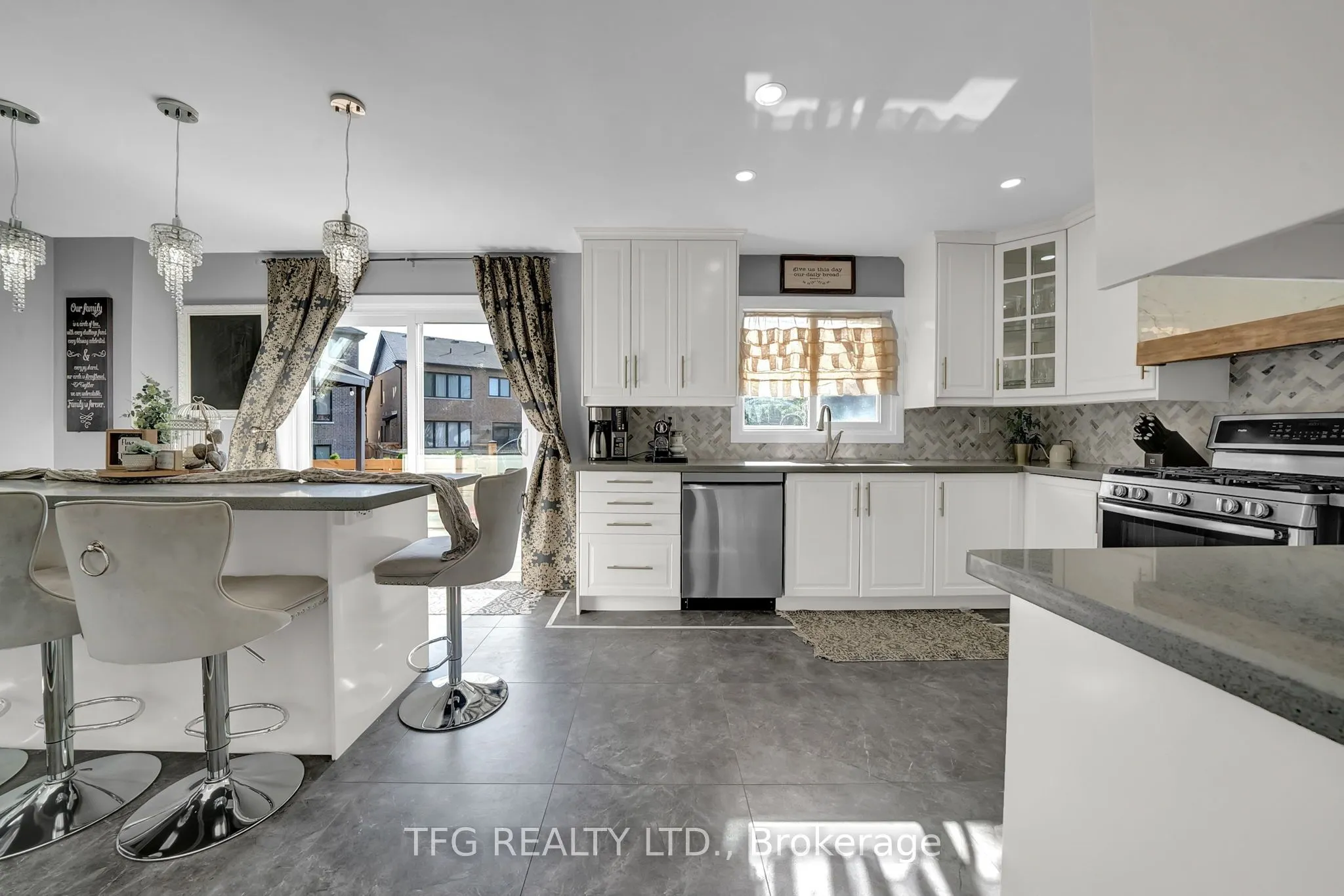 32 Falstaff Crescent