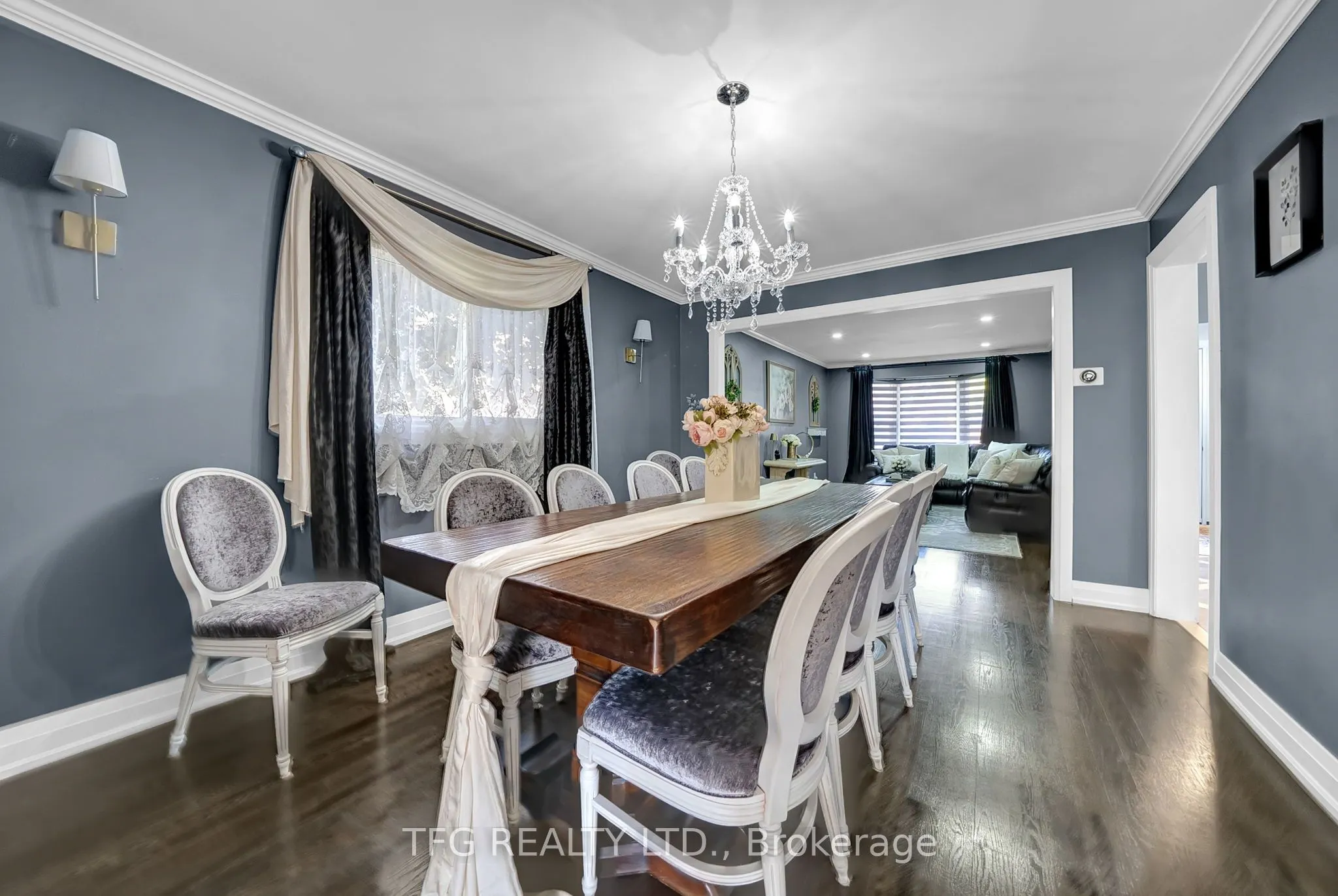 32 Falstaff Crescent
