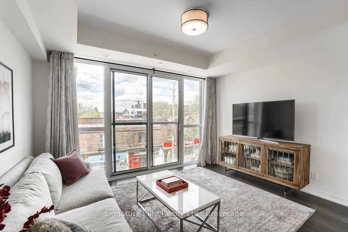 899 Queen Street E, #304