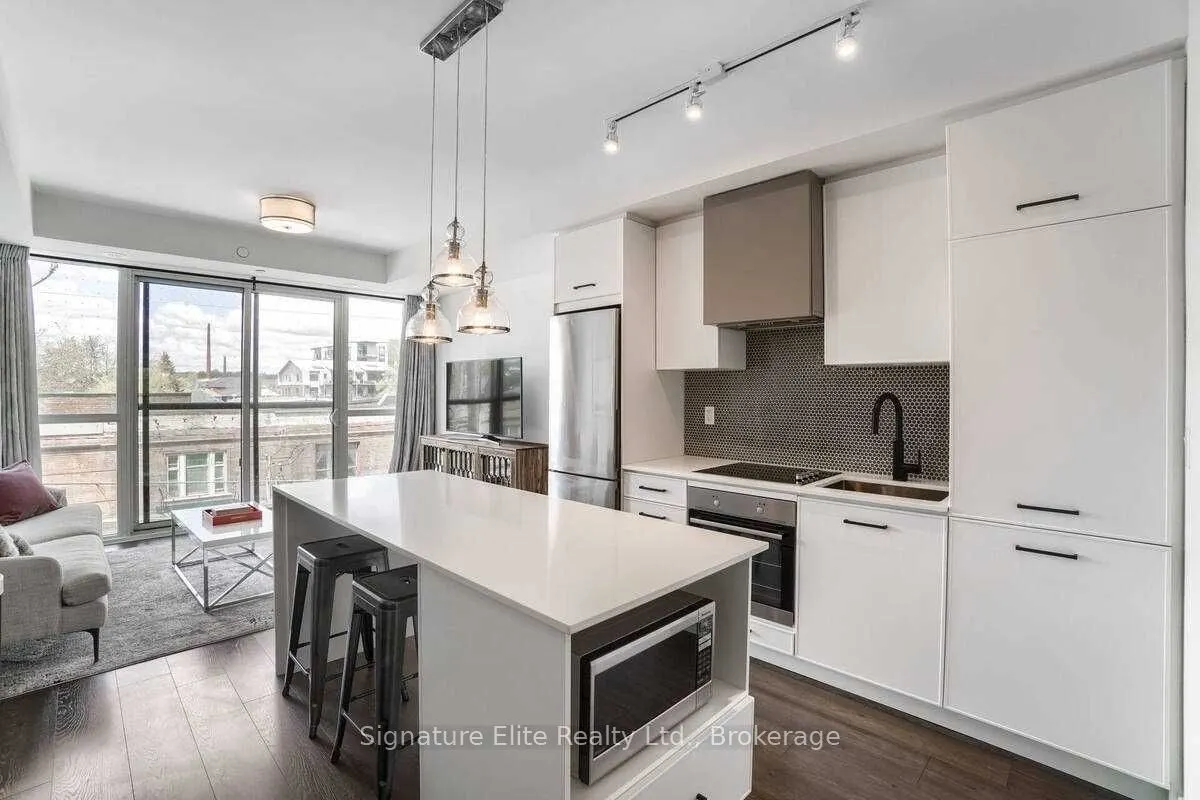 899 Queen Street E, #304