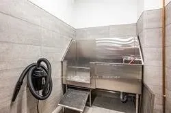 899 Queen Street E, #304