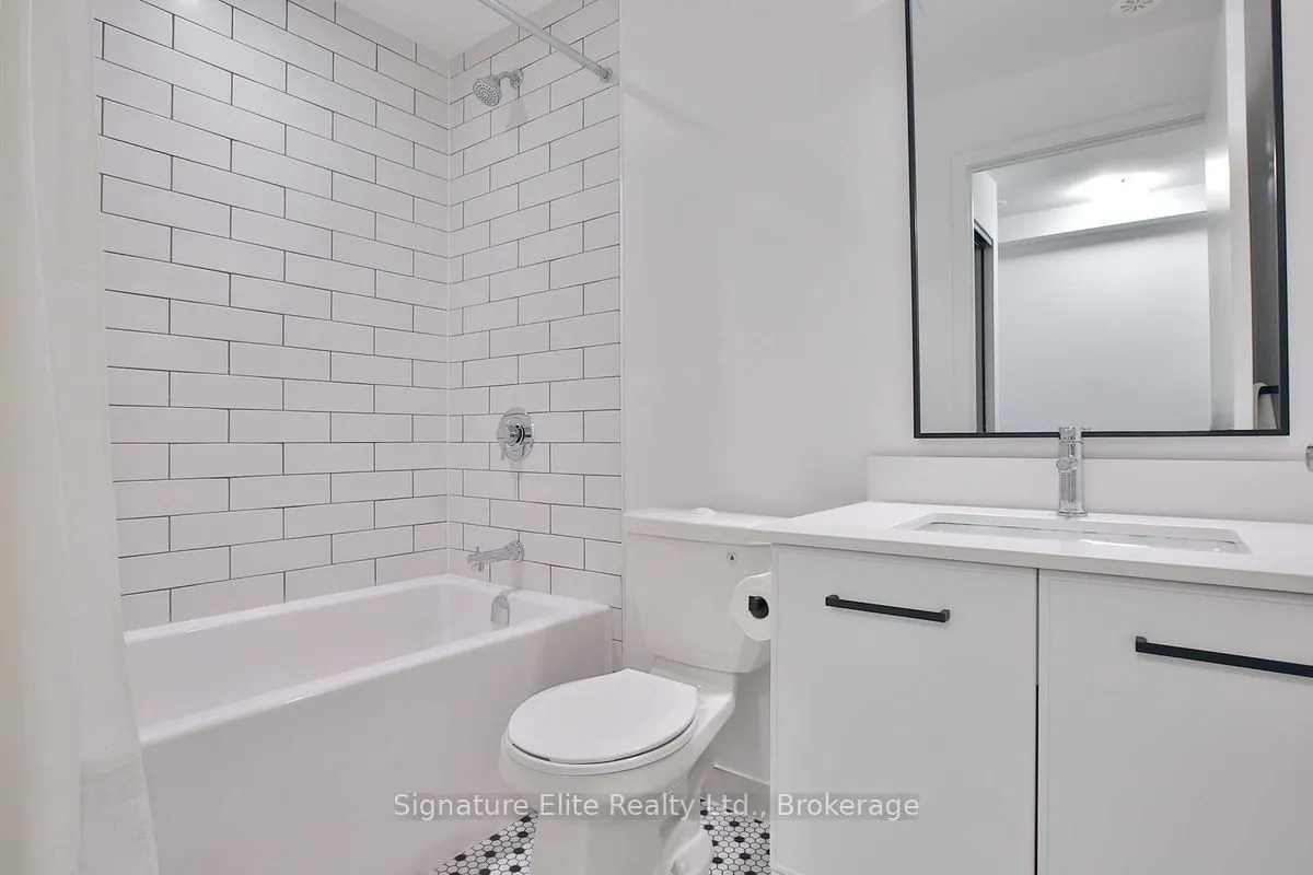 899 Queen Street E, #304