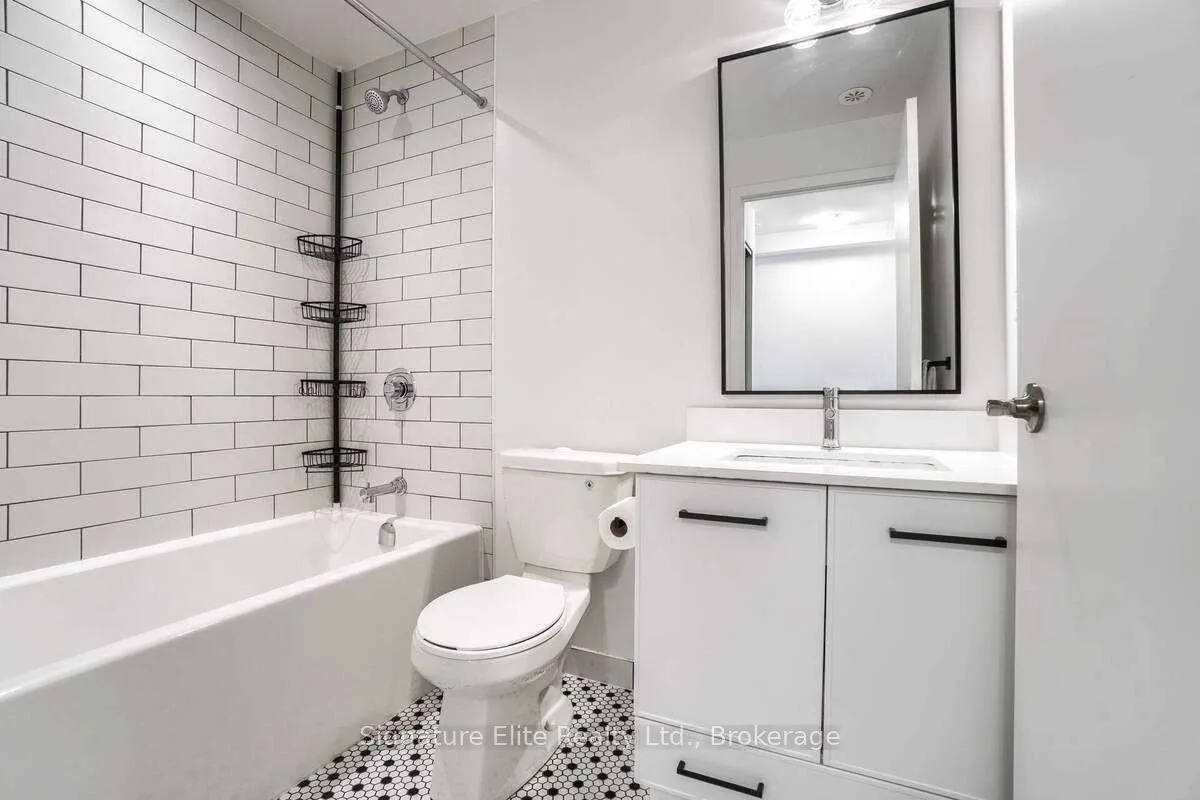 899 Queen Street E, #304