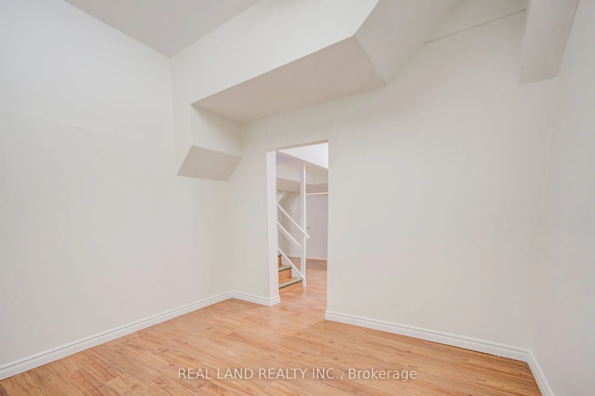46 Wintermute Boulevard