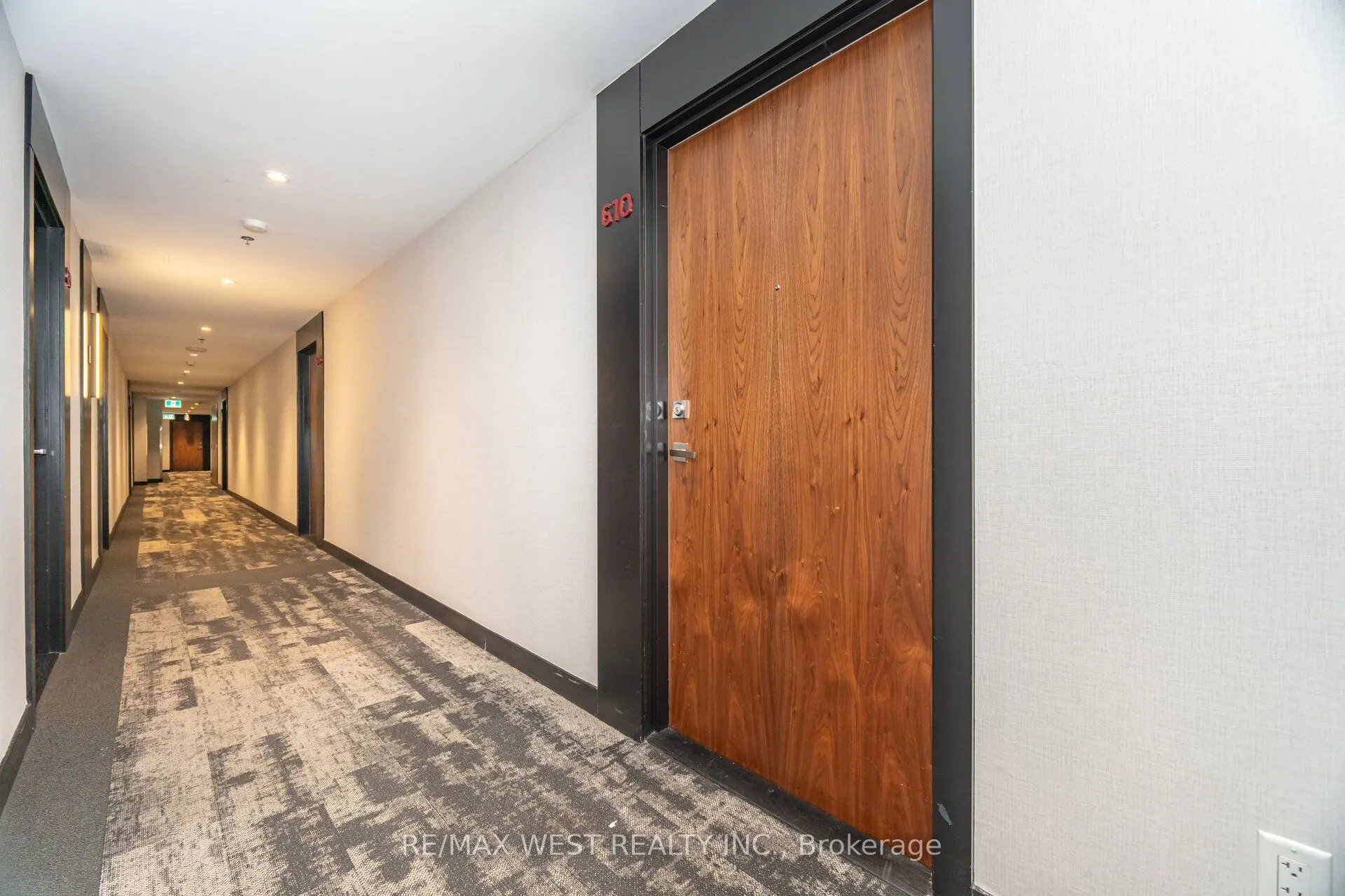 30 Baseball Place, #610