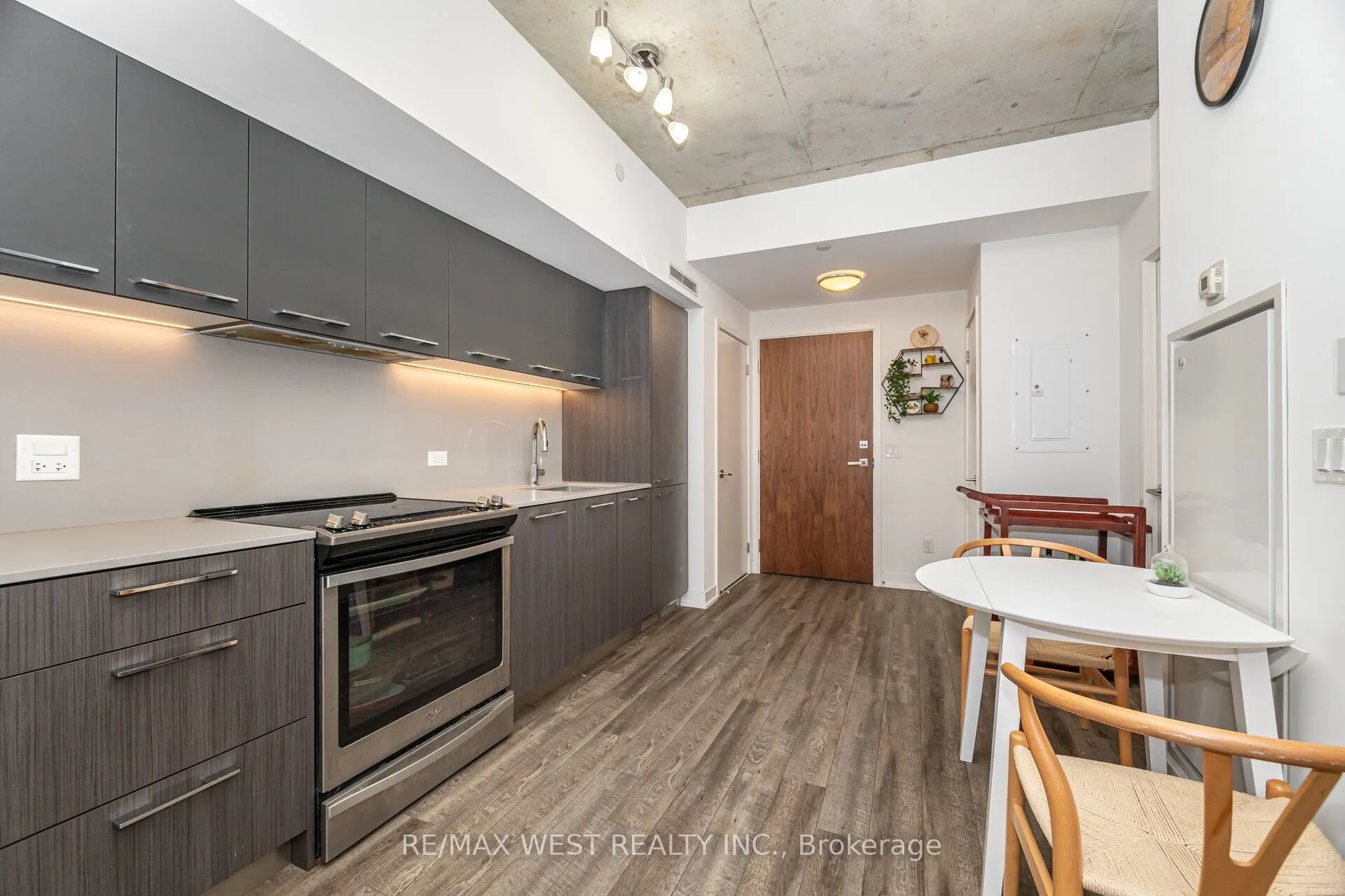 30 Baseball Place, #610