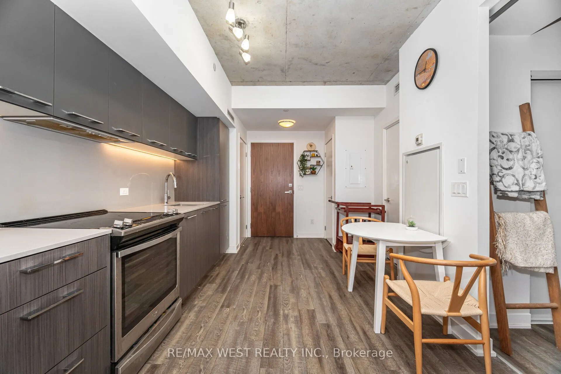 30 Baseball Place, #610