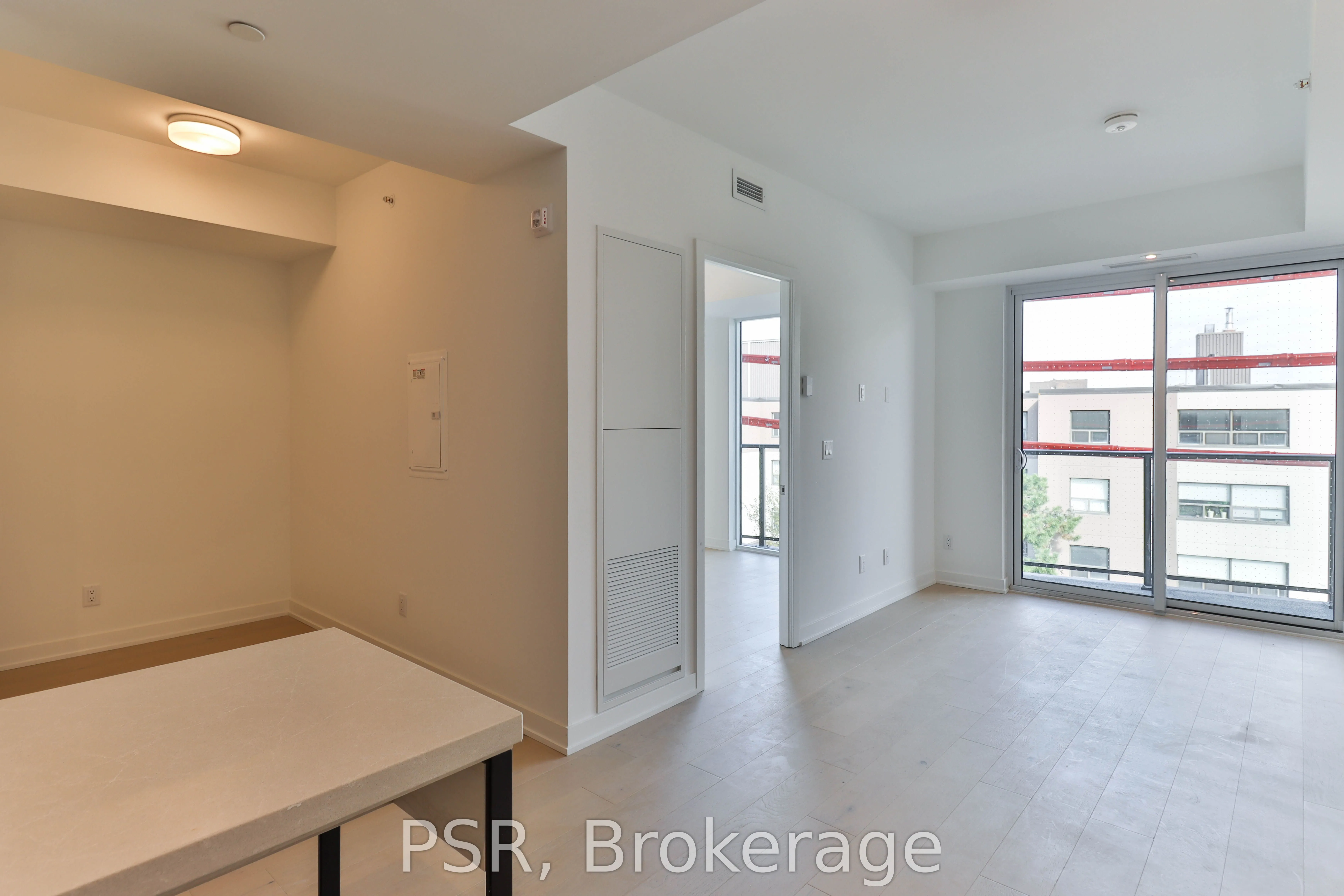1161 Kingston Road, #406