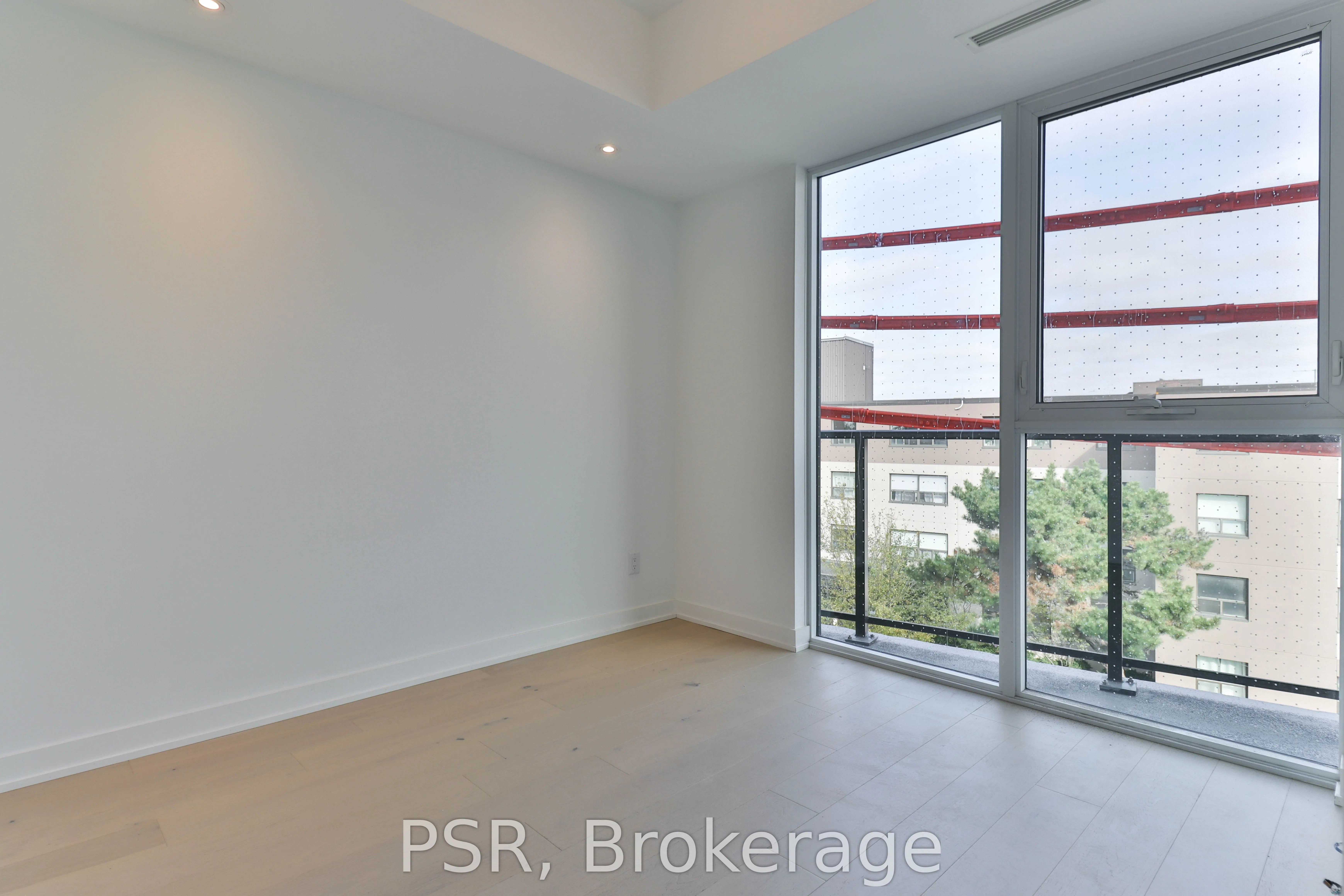 1161 Kingston Road, #406