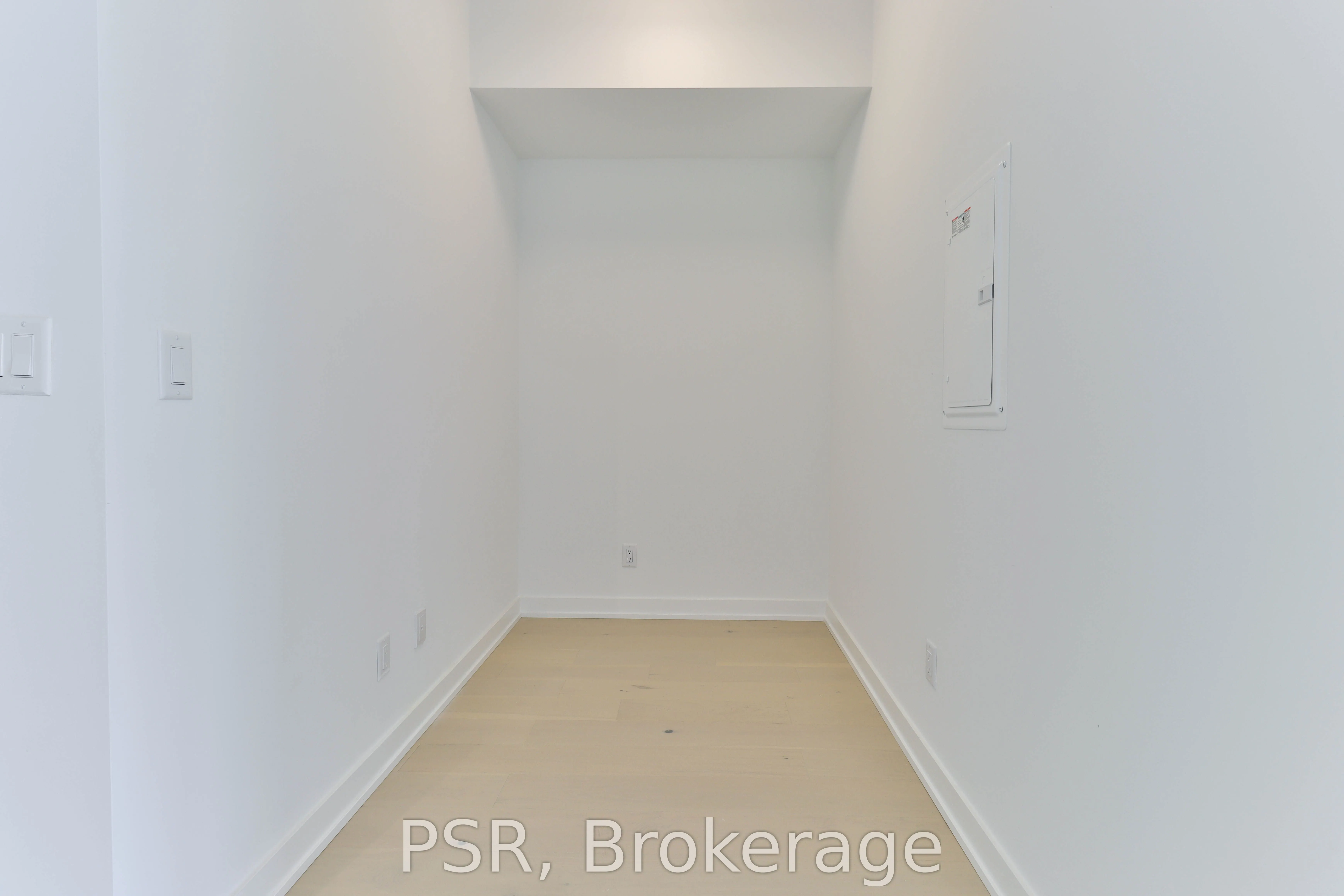 1161 Kingston Road, #406