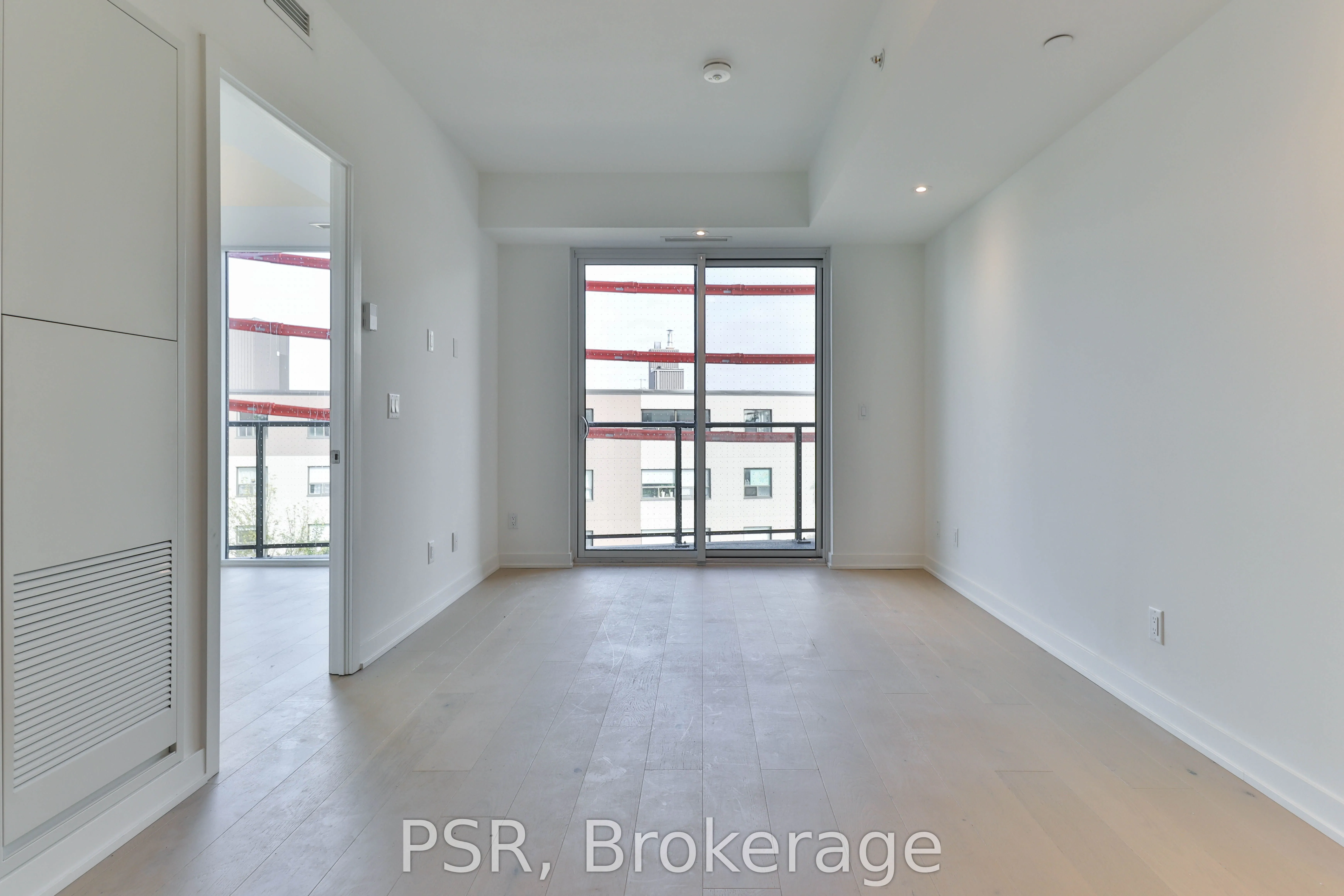 1161 Kingston Road, #406