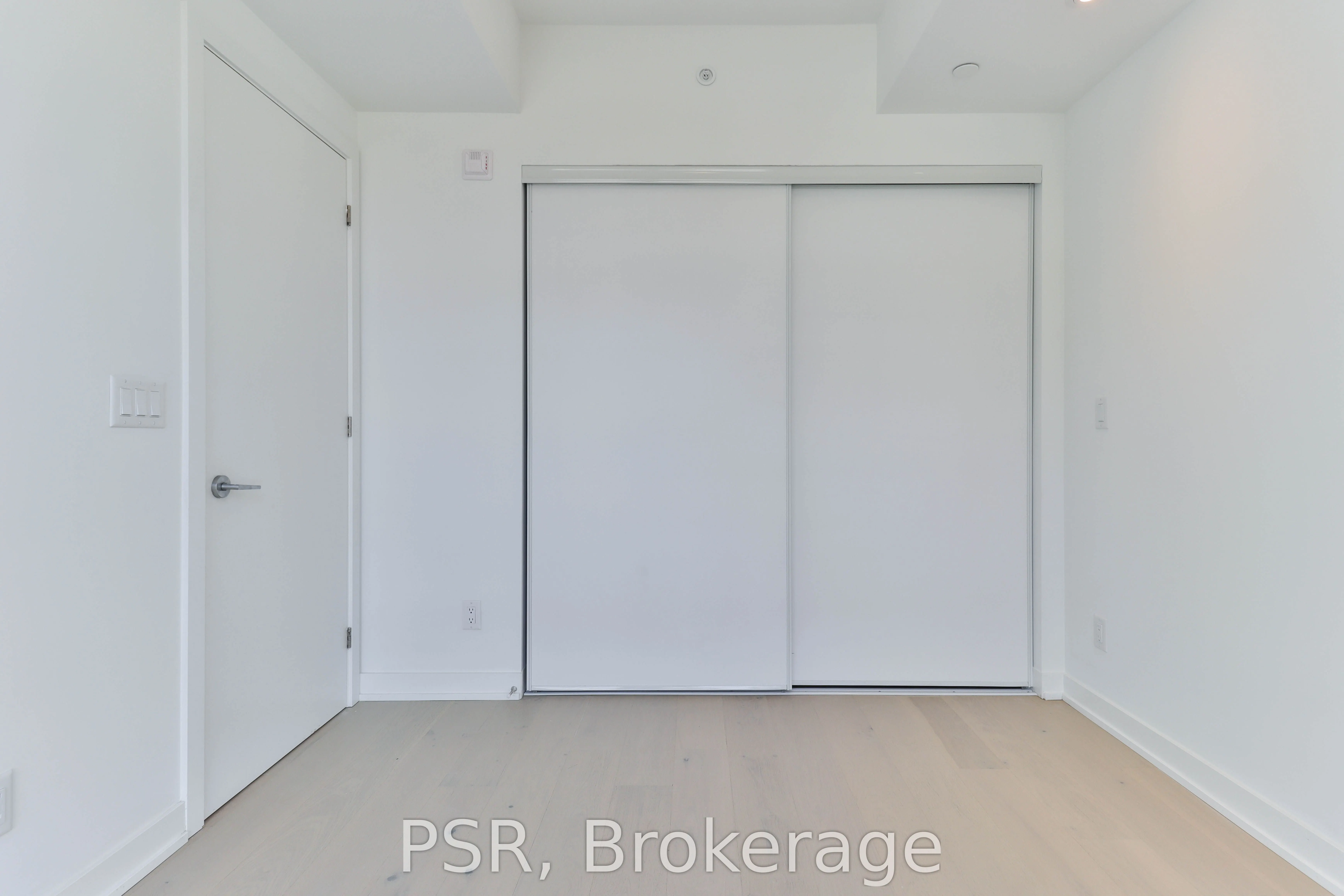 1161 Kingston Road, #406