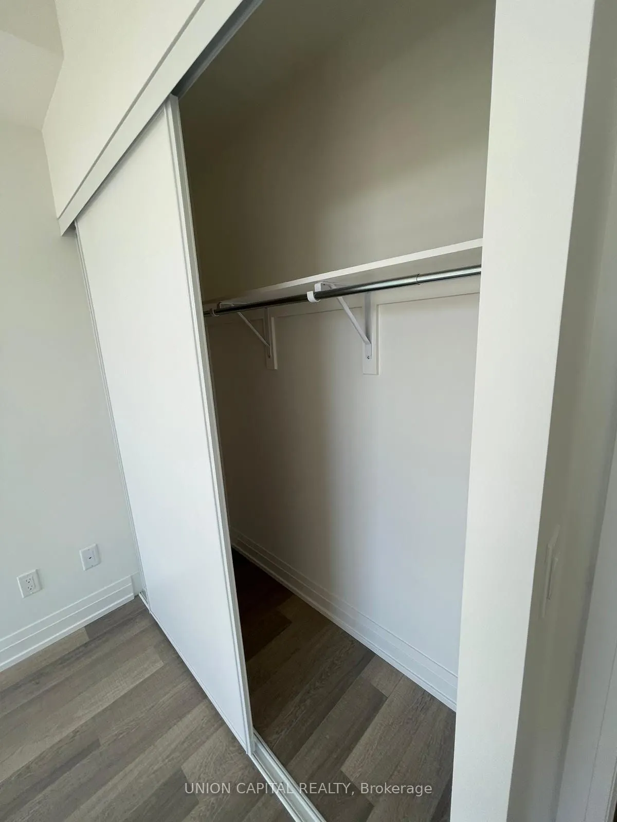 3121 Sheppard Avenue E, #1207