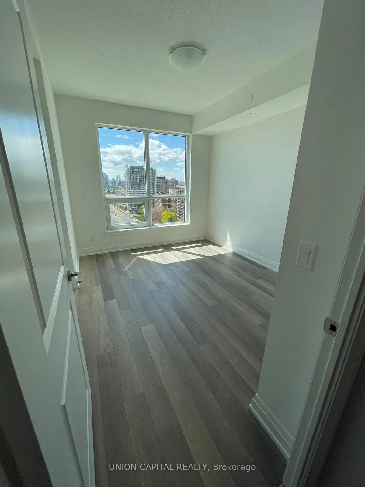 3121 Sheppard Avenue E, #1207