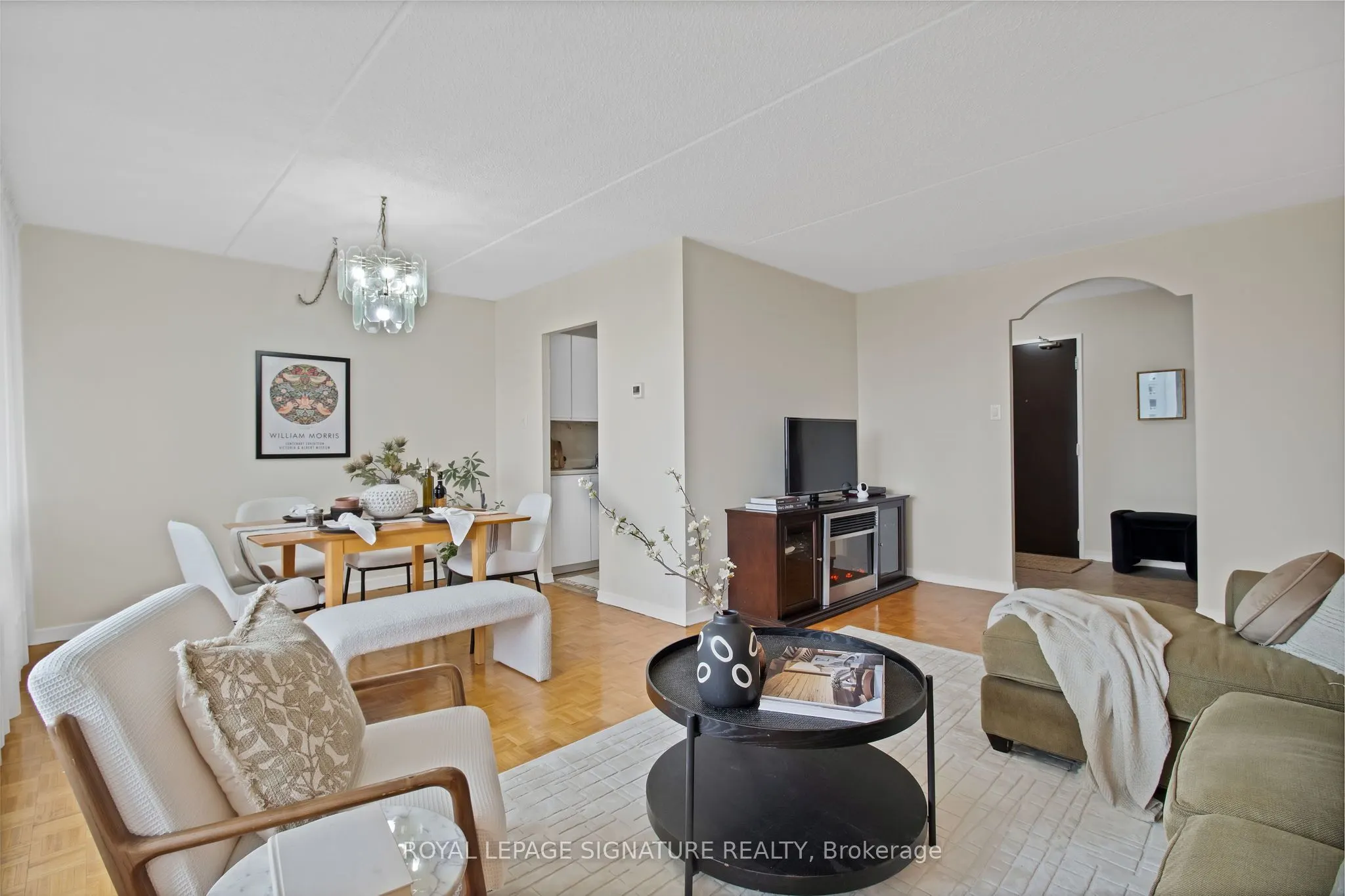 2 Glamorgan Avenue, #802