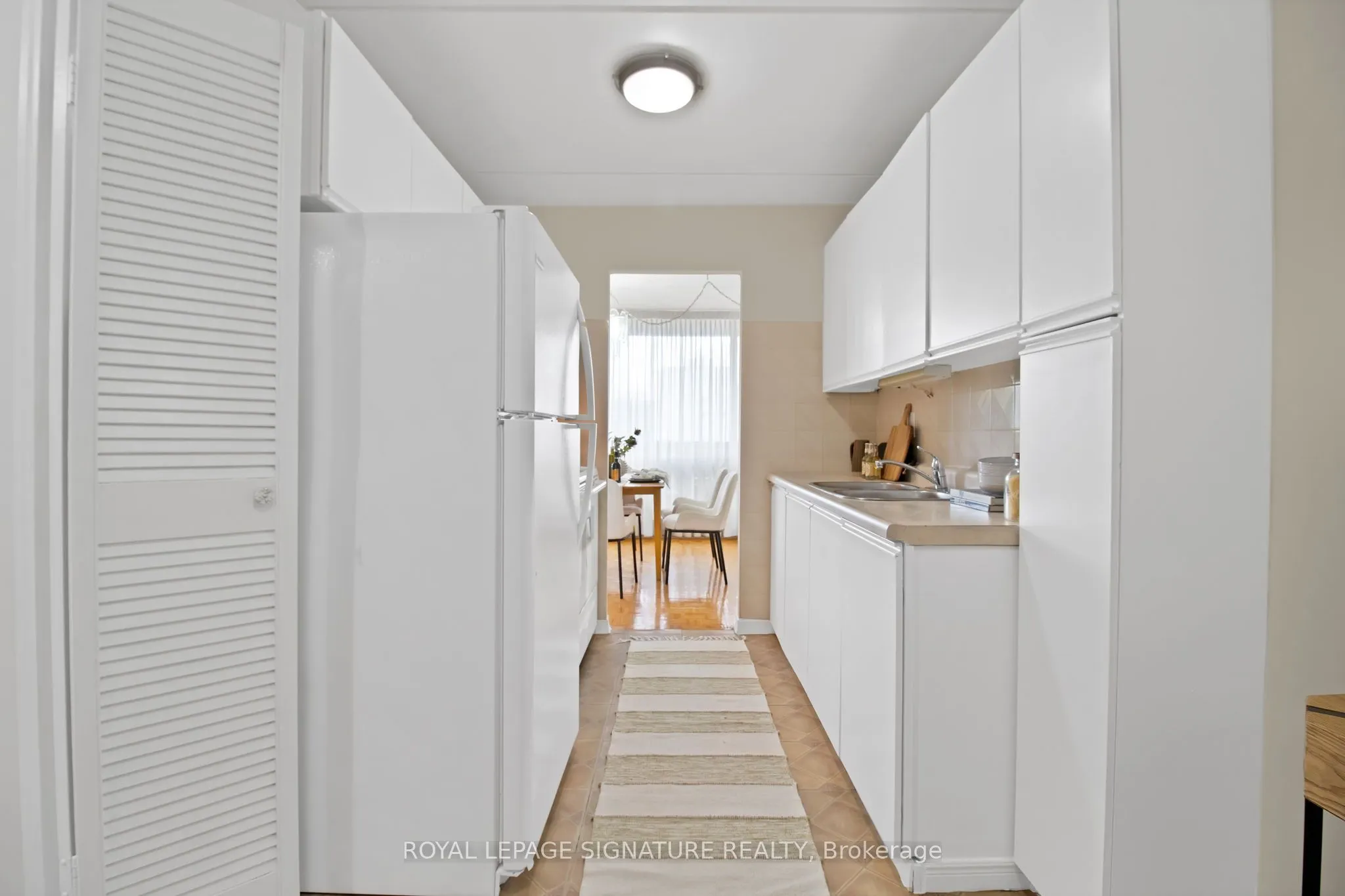 2 Glamorgan Avenue, #802