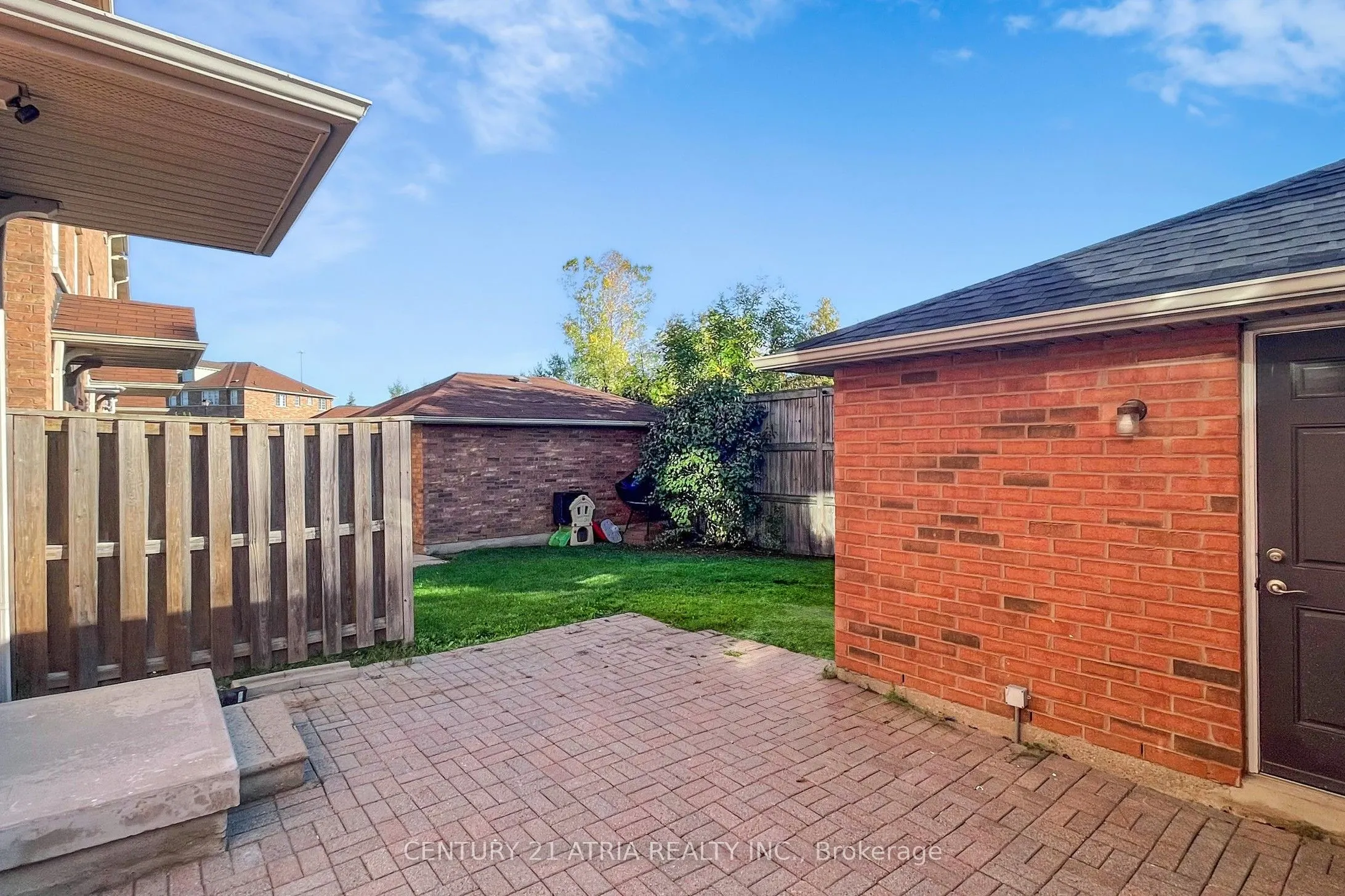 60 Huxtable Lane