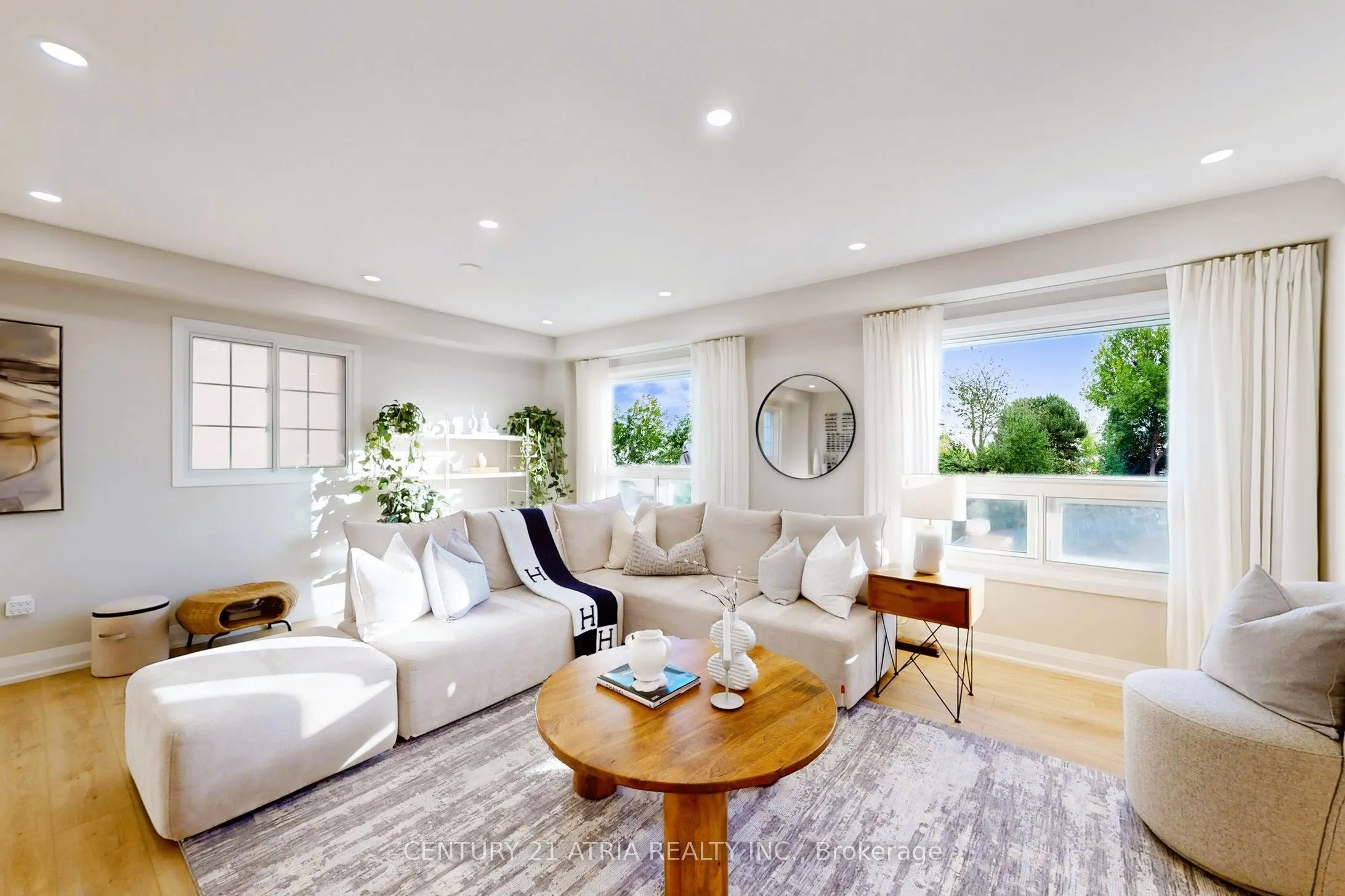 60 Huxtable Lane