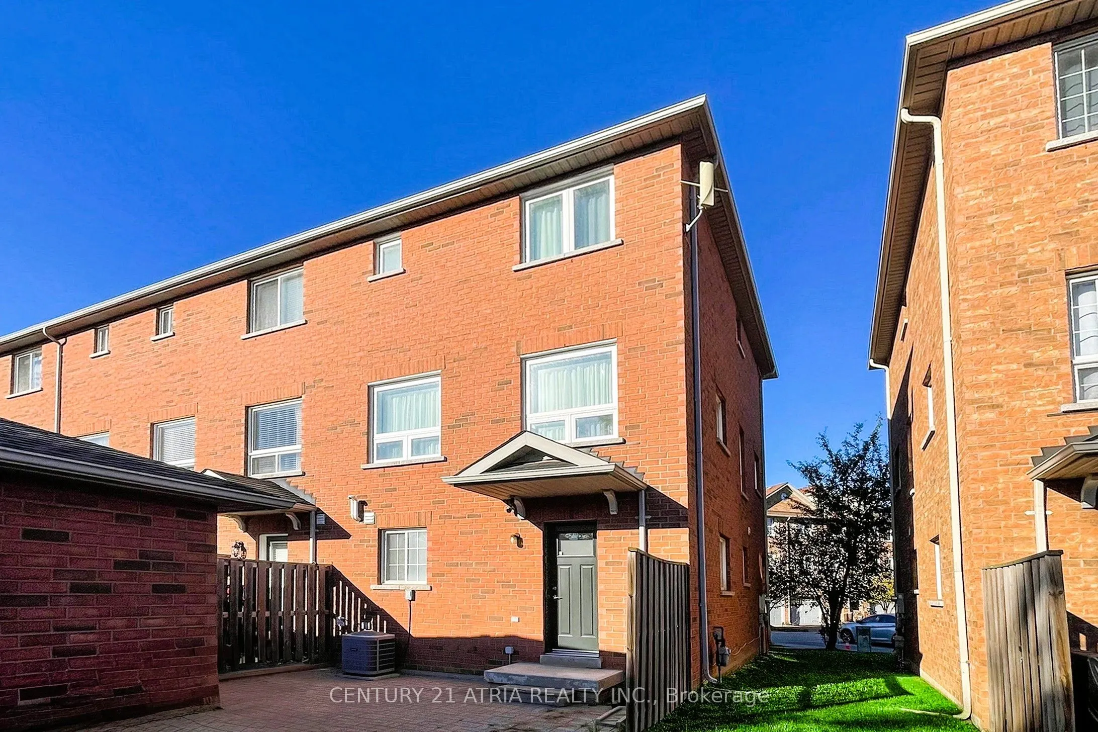 60 Huxtable Lane