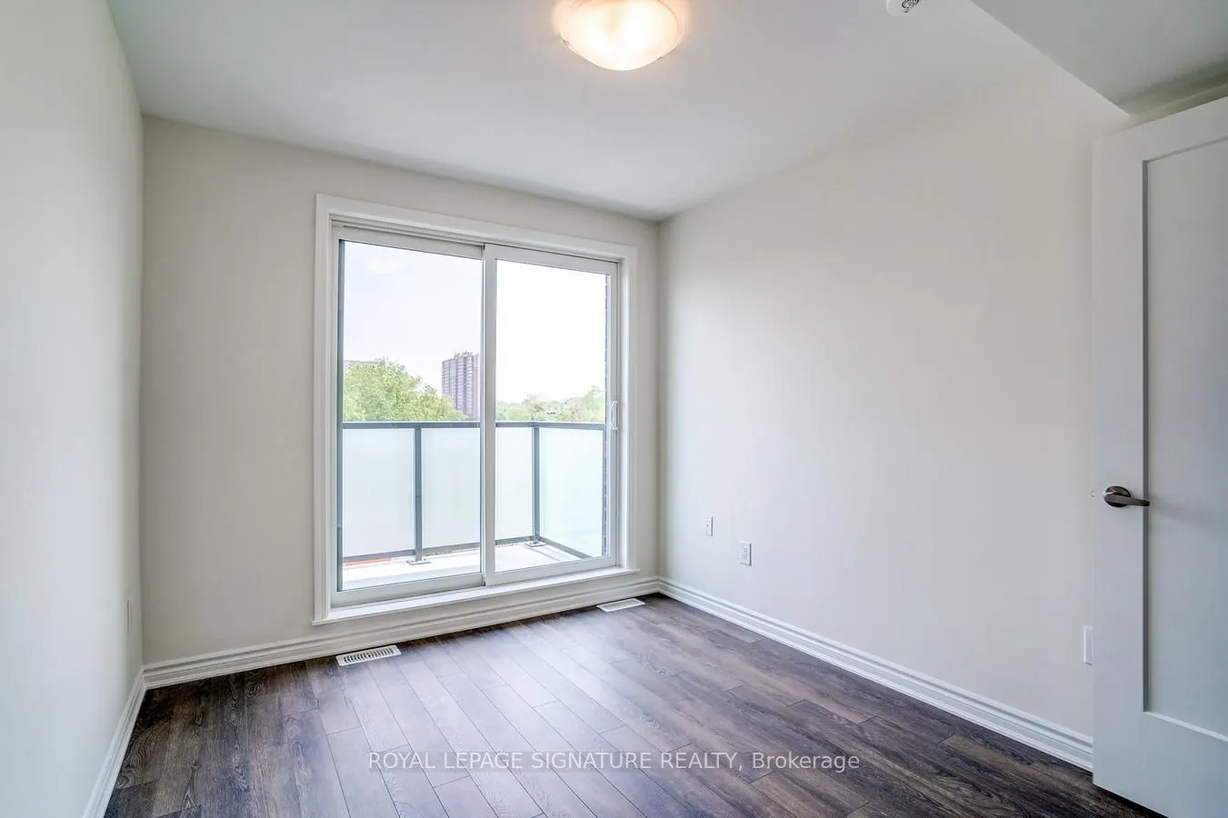 2791 Eglinton Avenue E, #503