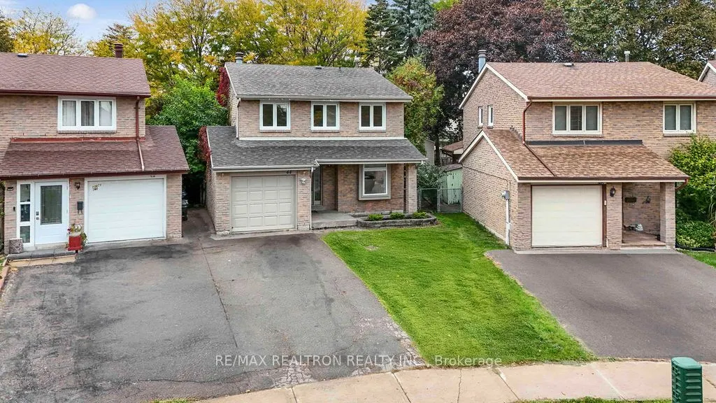 44 Hood Crescent