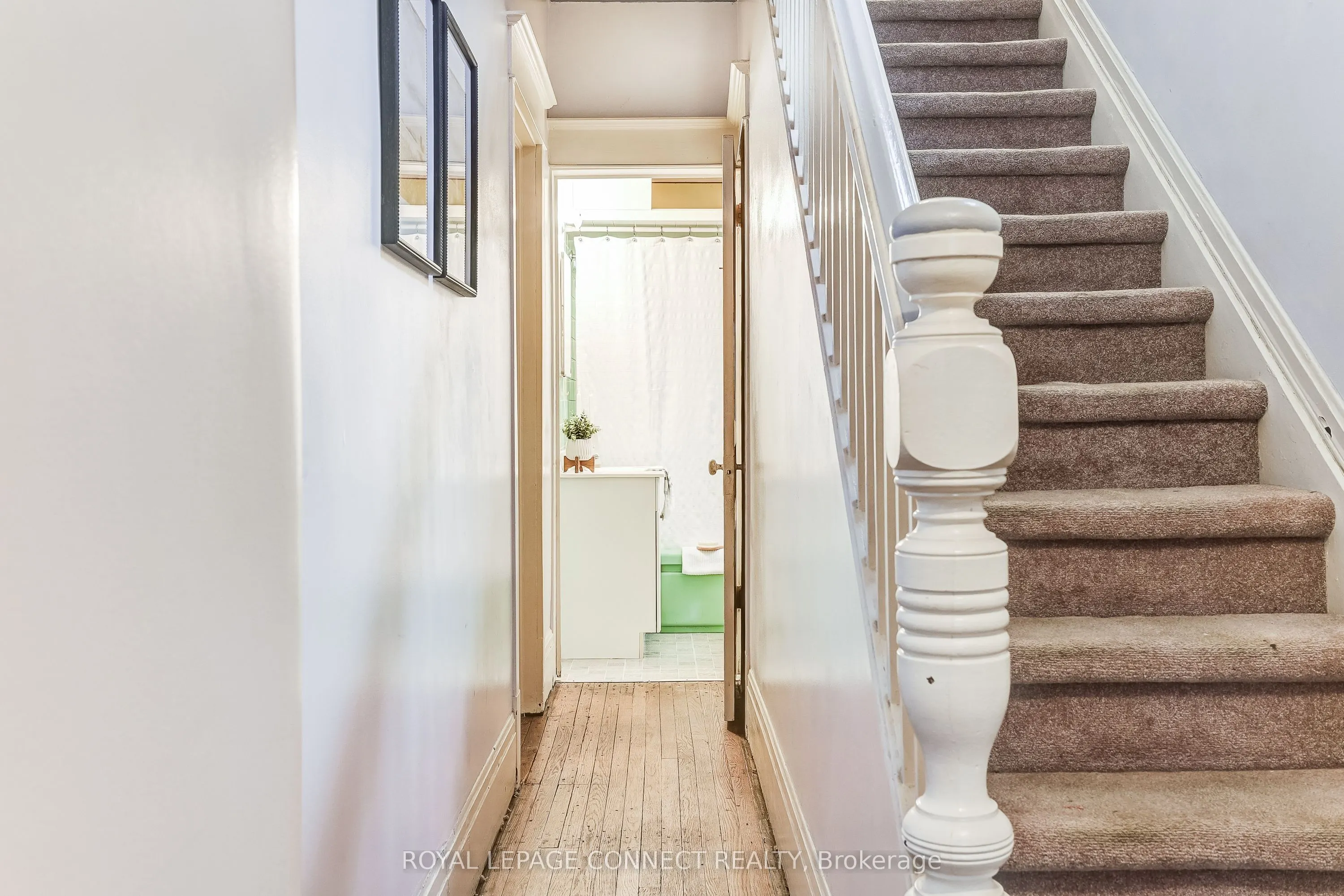 38 Woodycrest Avenue