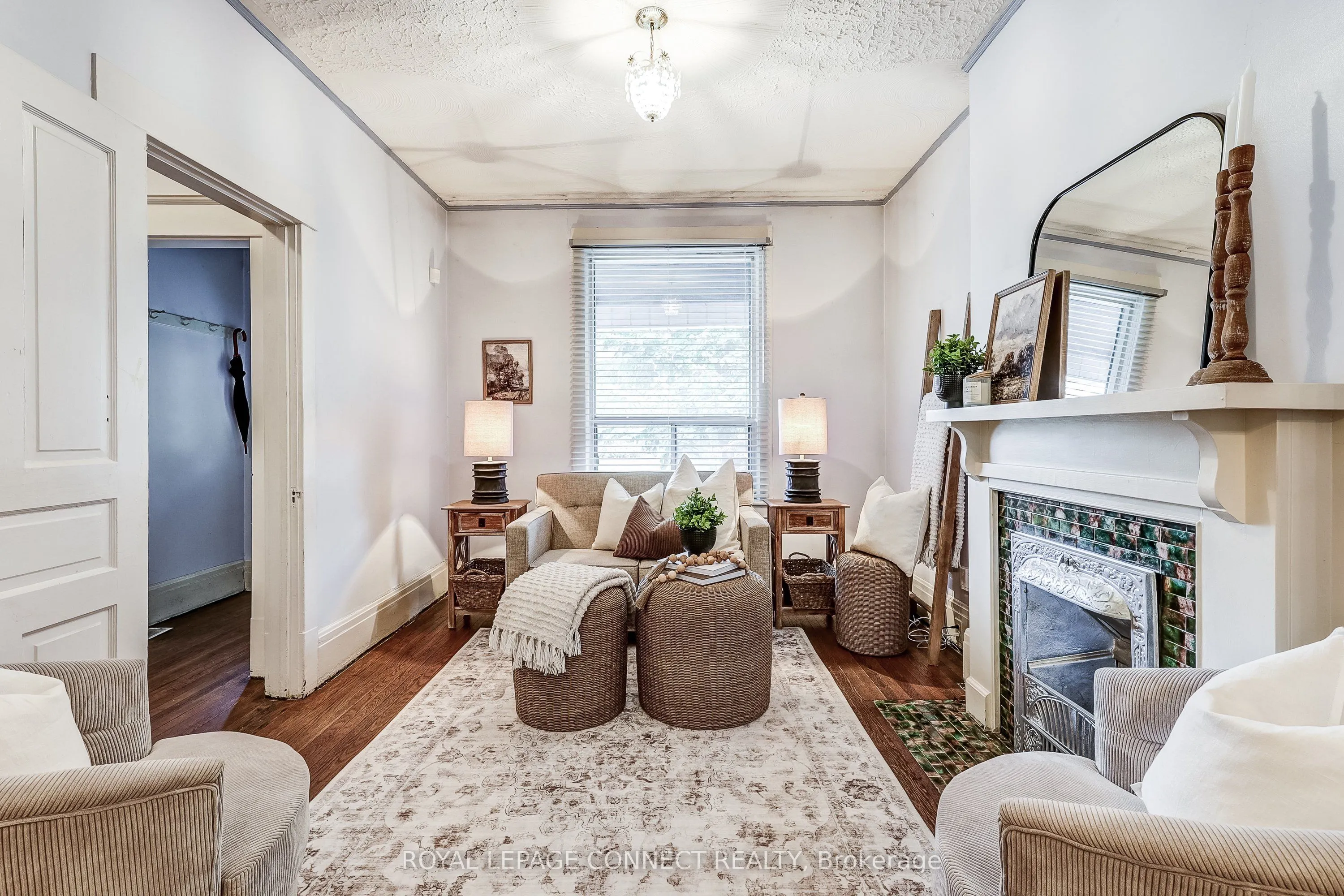38 Woodycrest Avenue