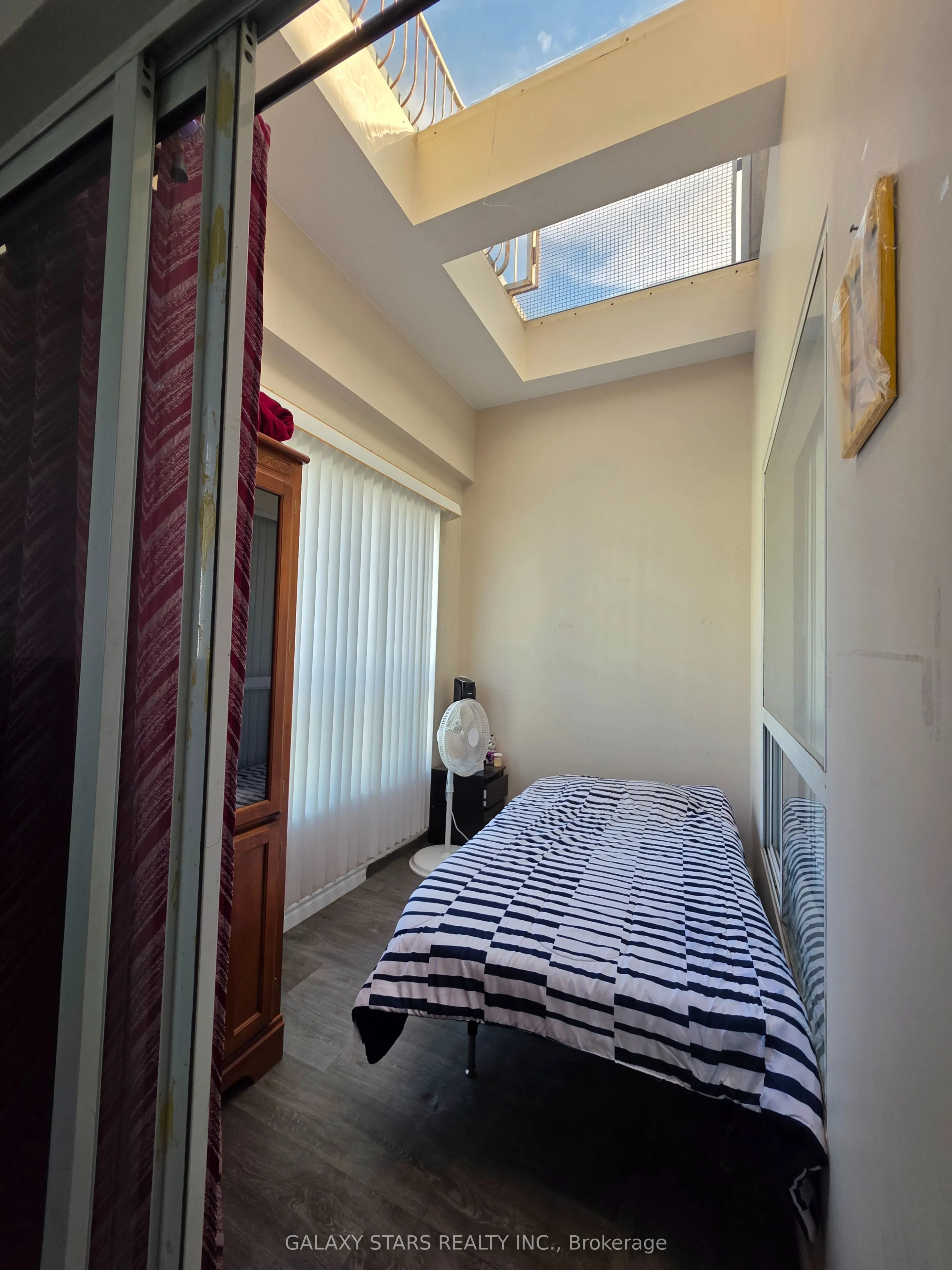 39 Kimbercroft Court, #803