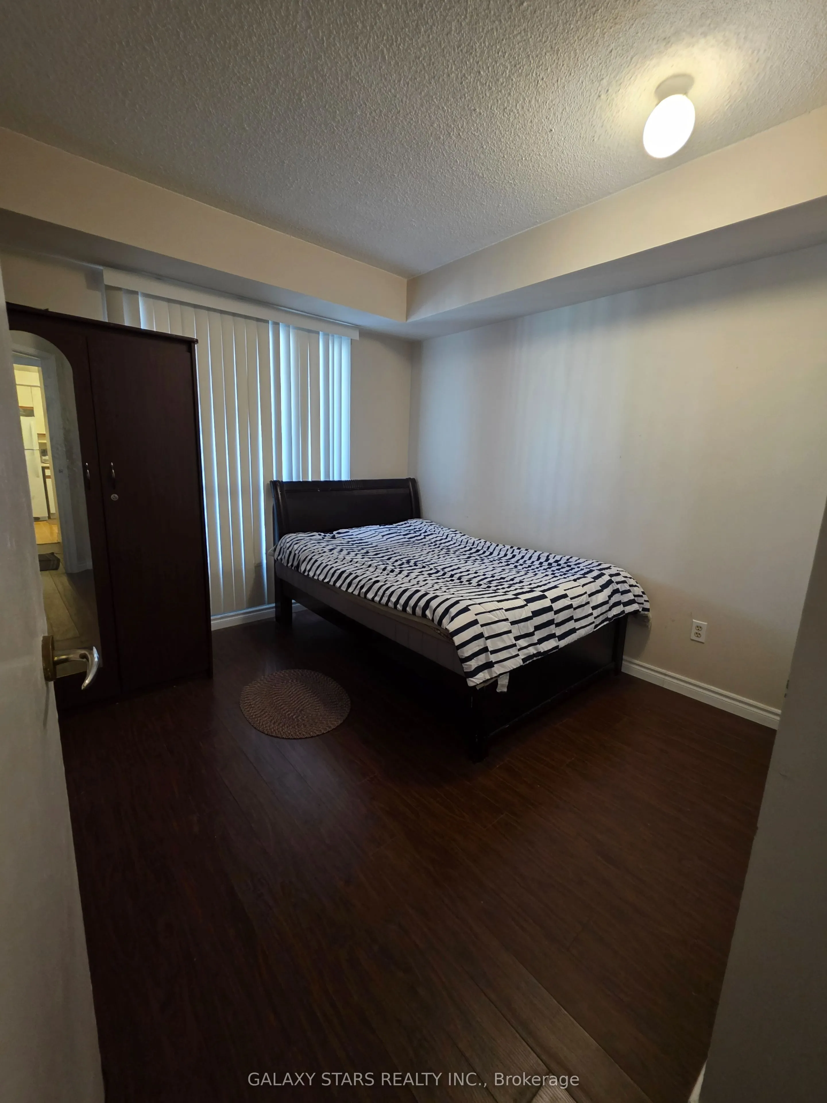 39 Kimbercroft Court, #803