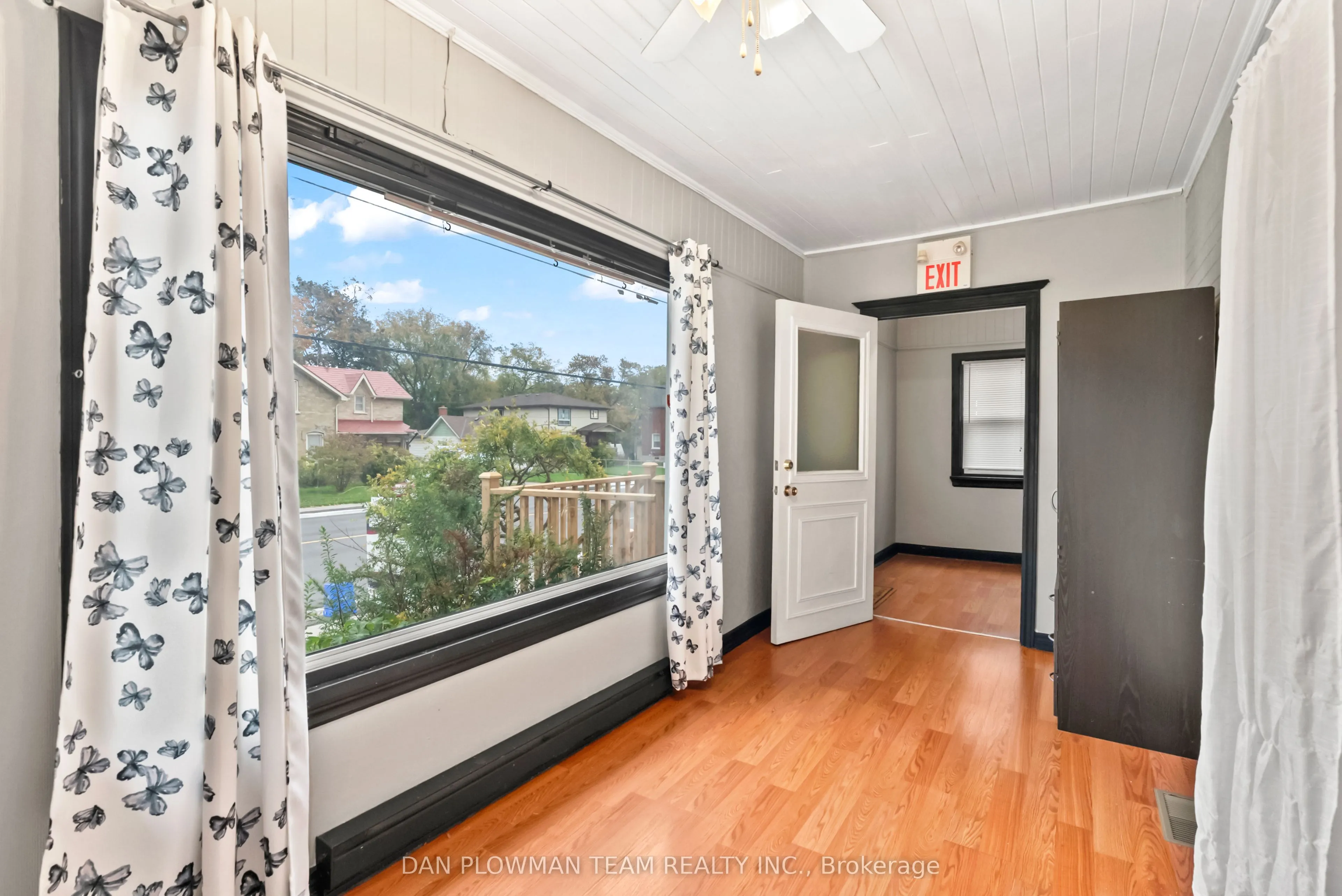 62 Park Road S