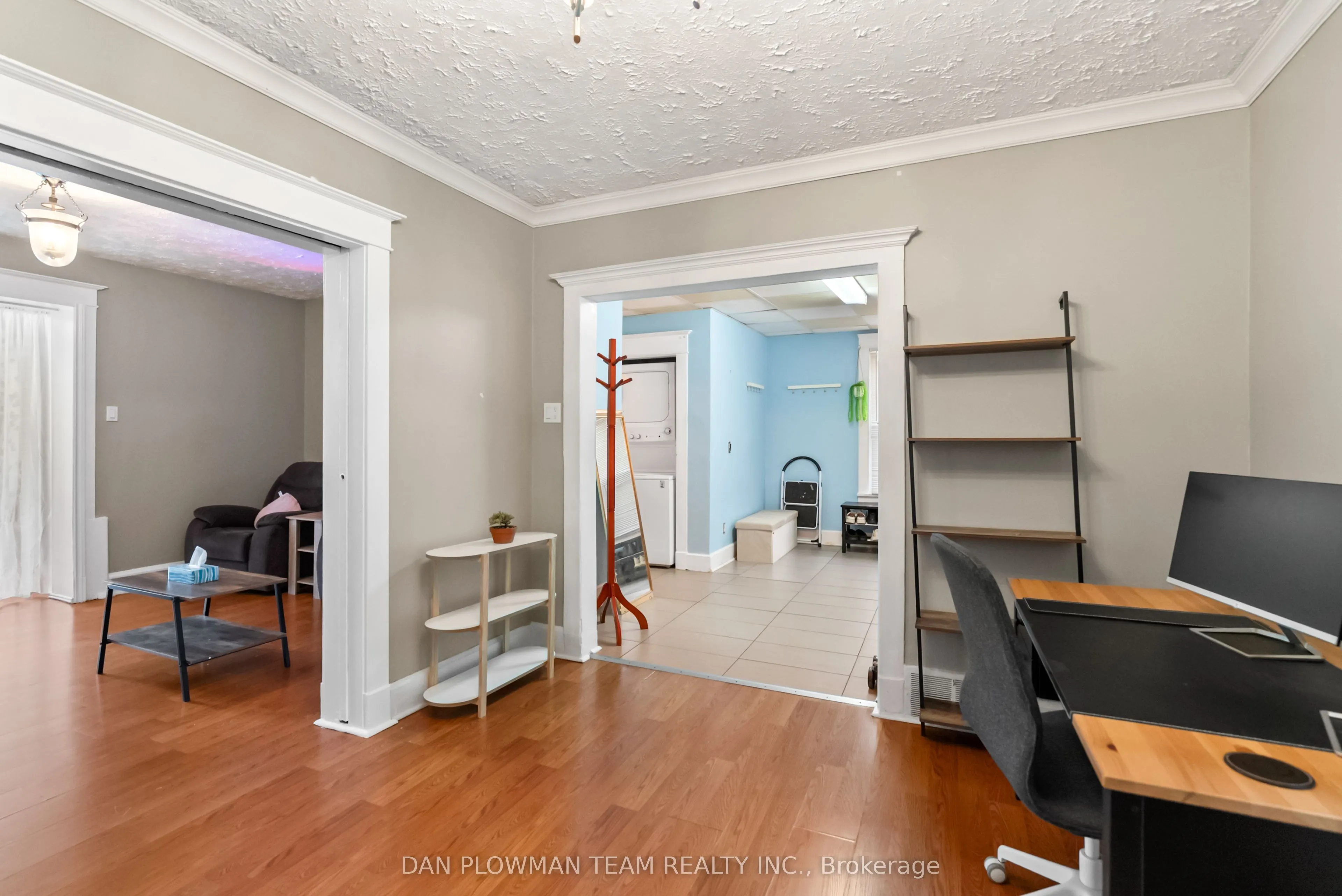 62 Park Road S