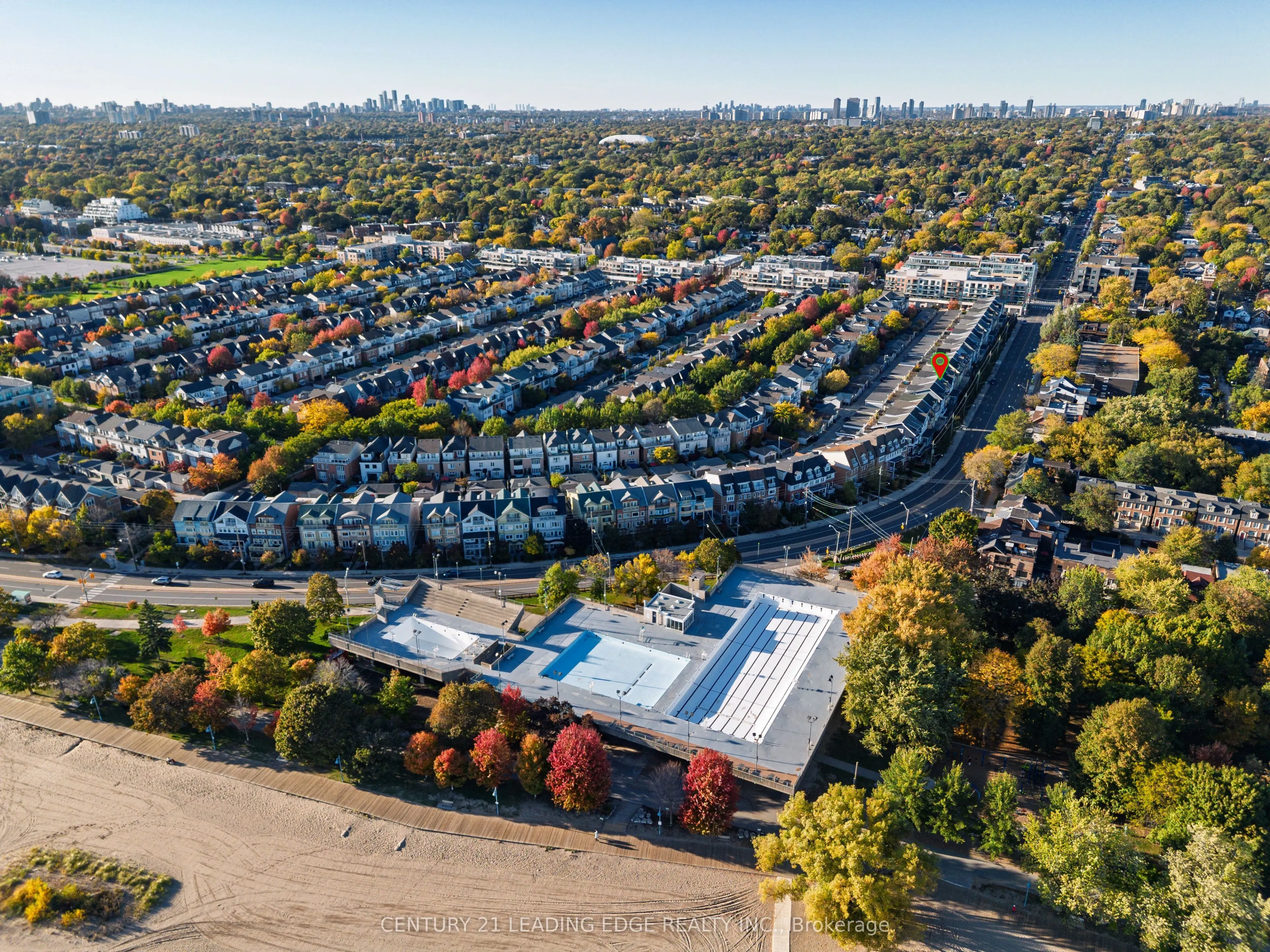 82 Woodbine Avenue