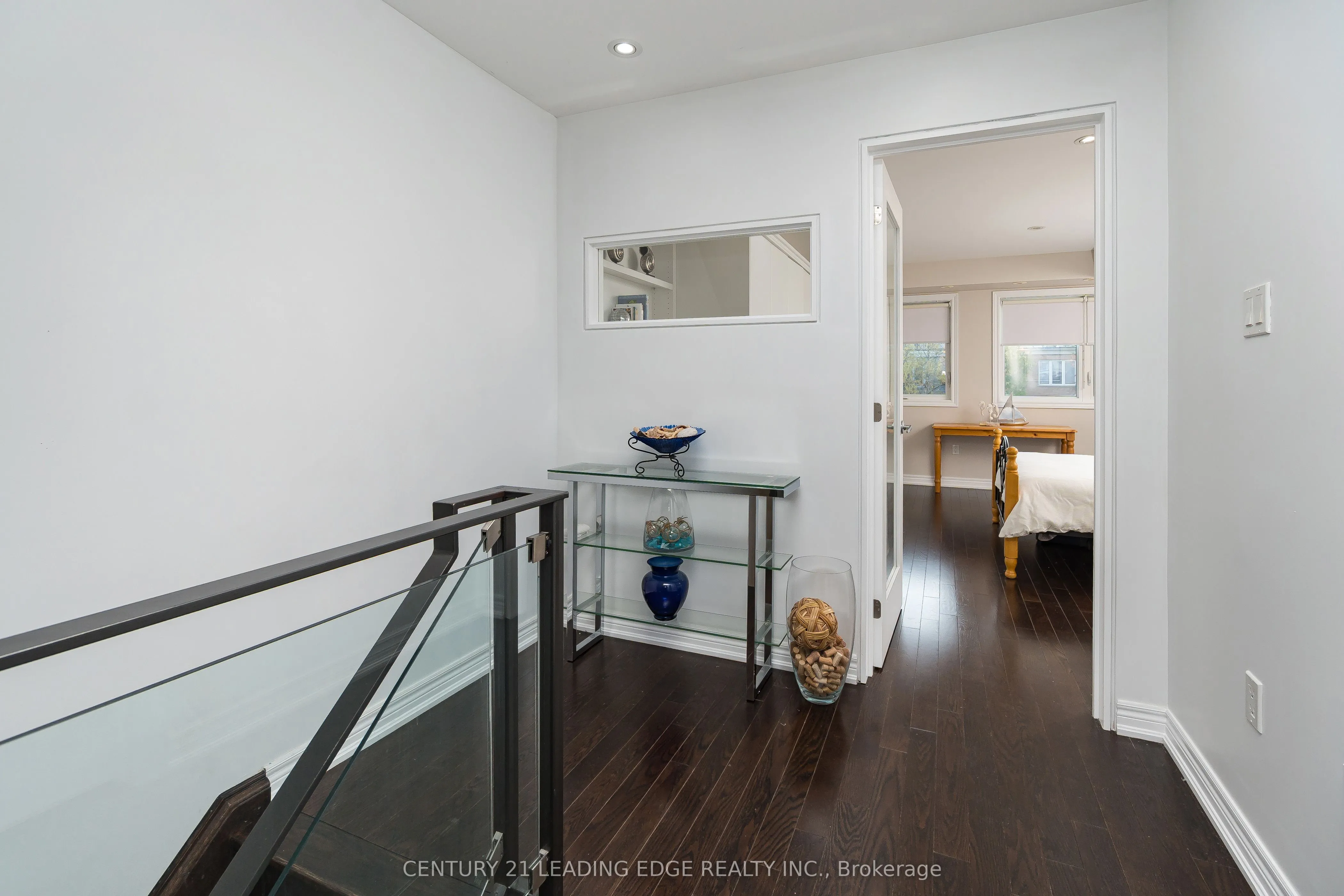82 Woodbine Avenue