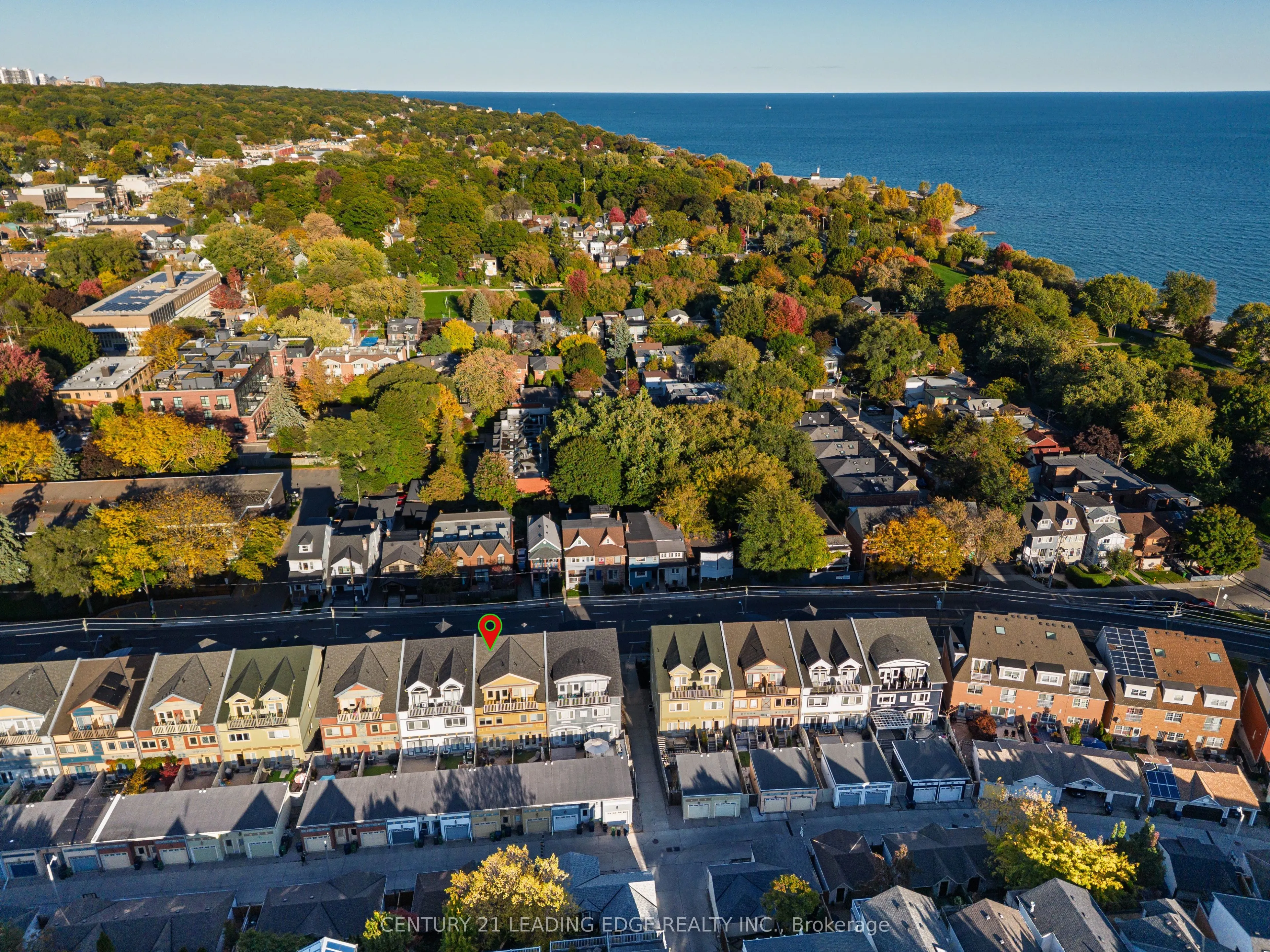 82 Woodbine Avenue