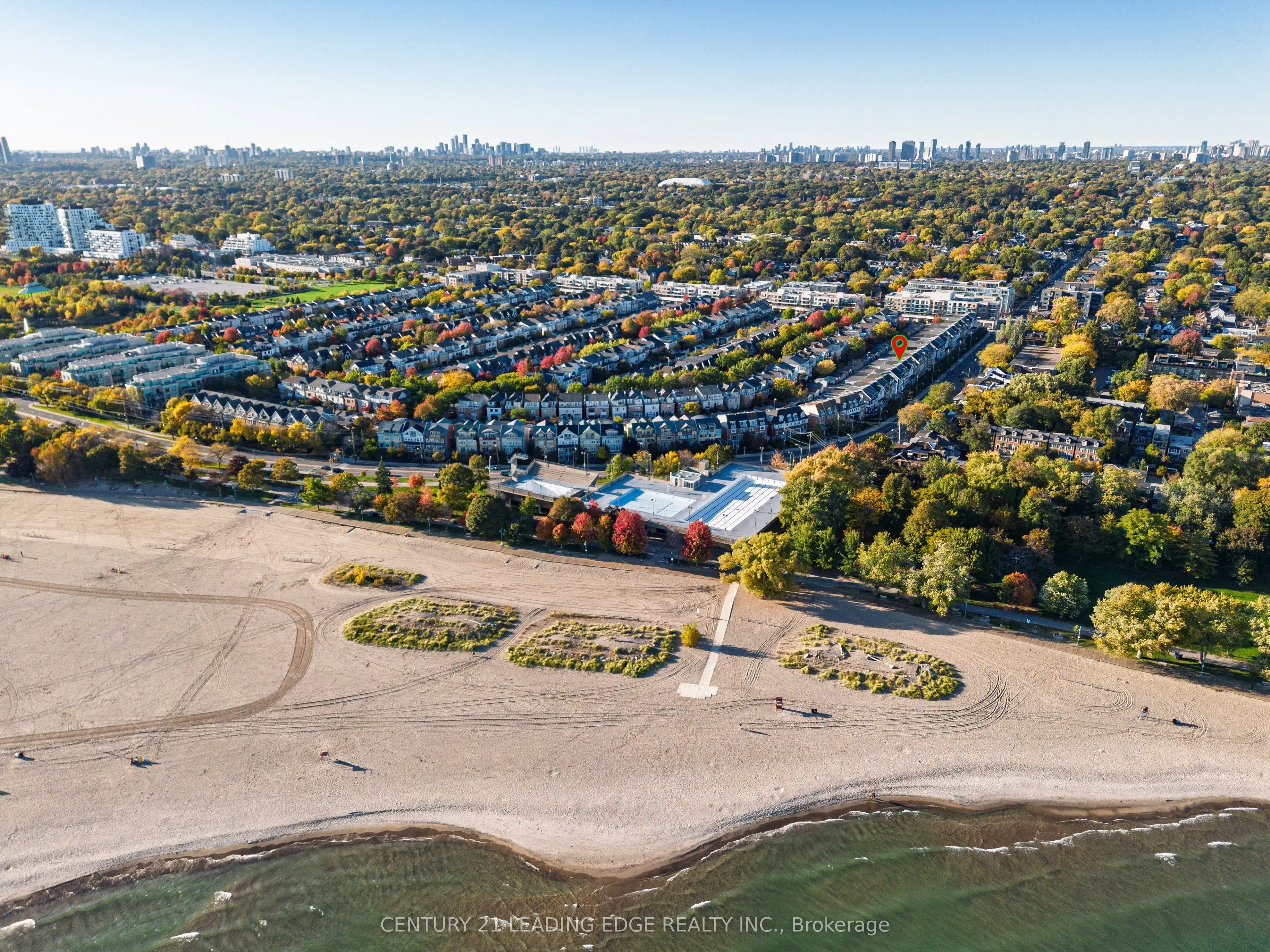 82 Woodbine Avenue
