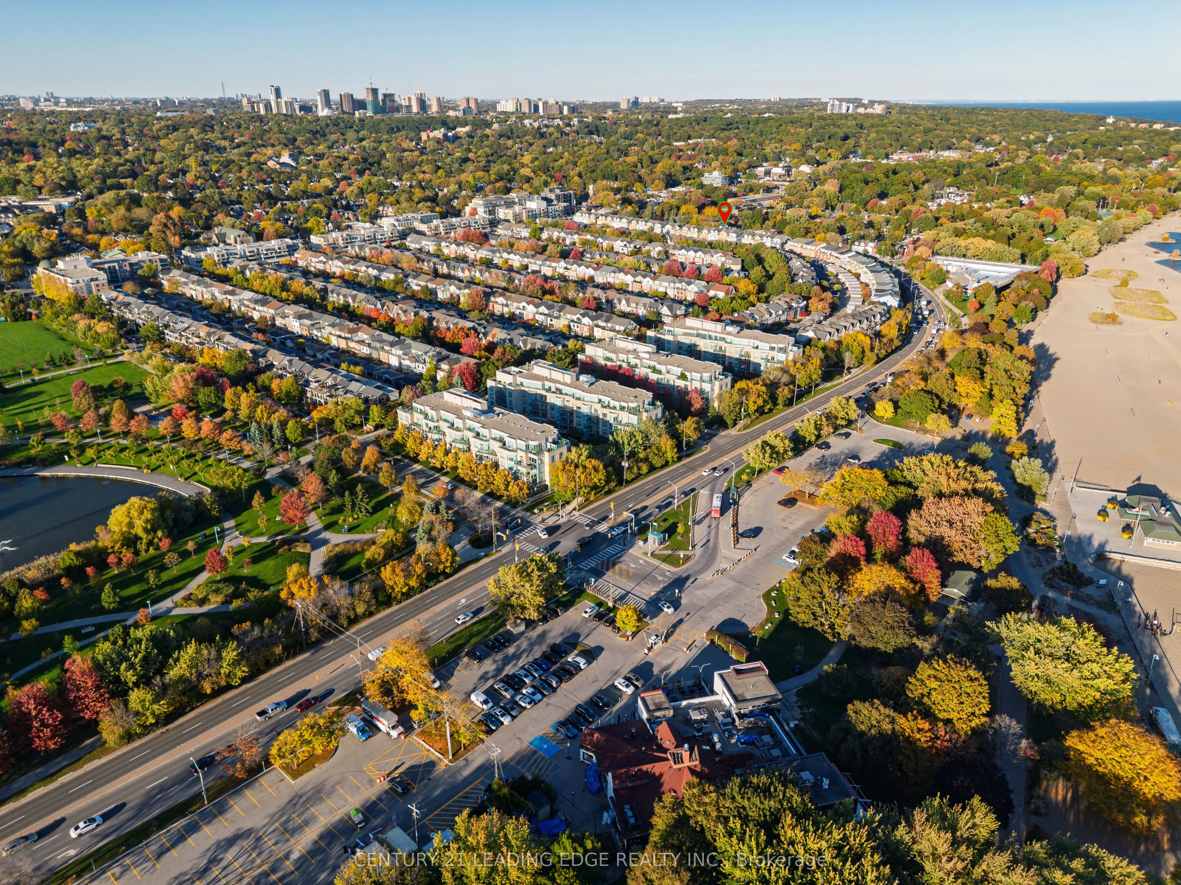 82 Woodbine Avenue